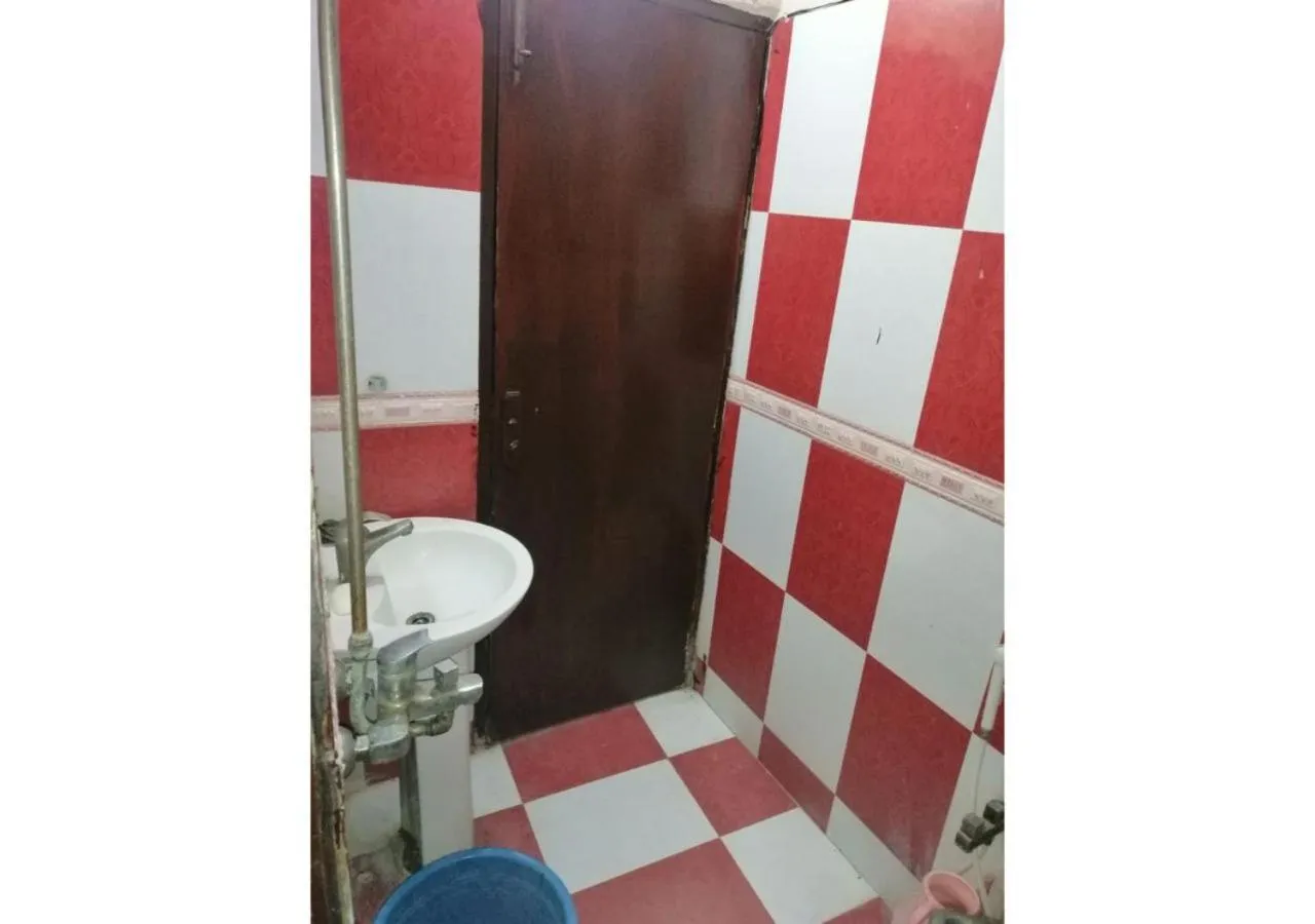 Bathroom in Faizan Hotel