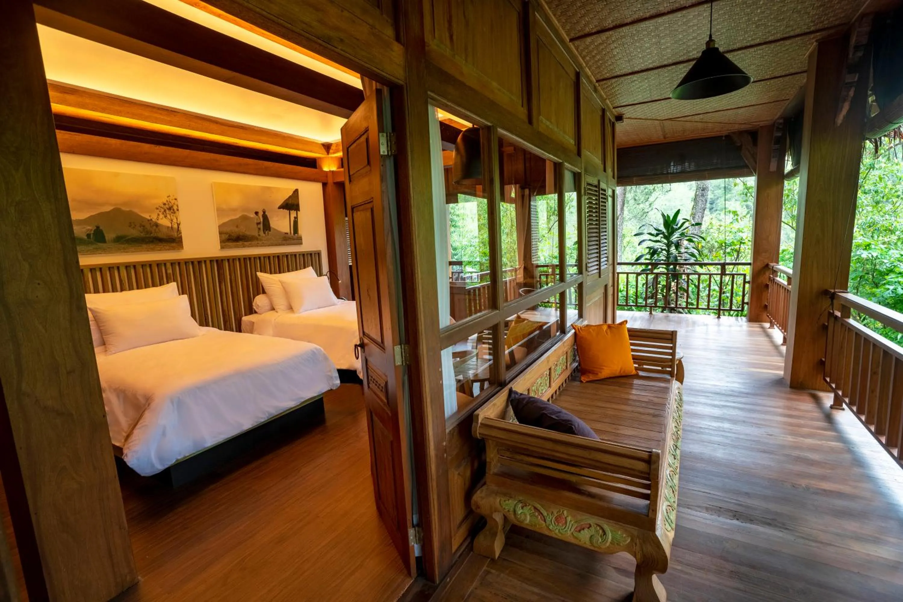 Balcony/Terrace, Bed in Tira Vilagna Suites & Spa