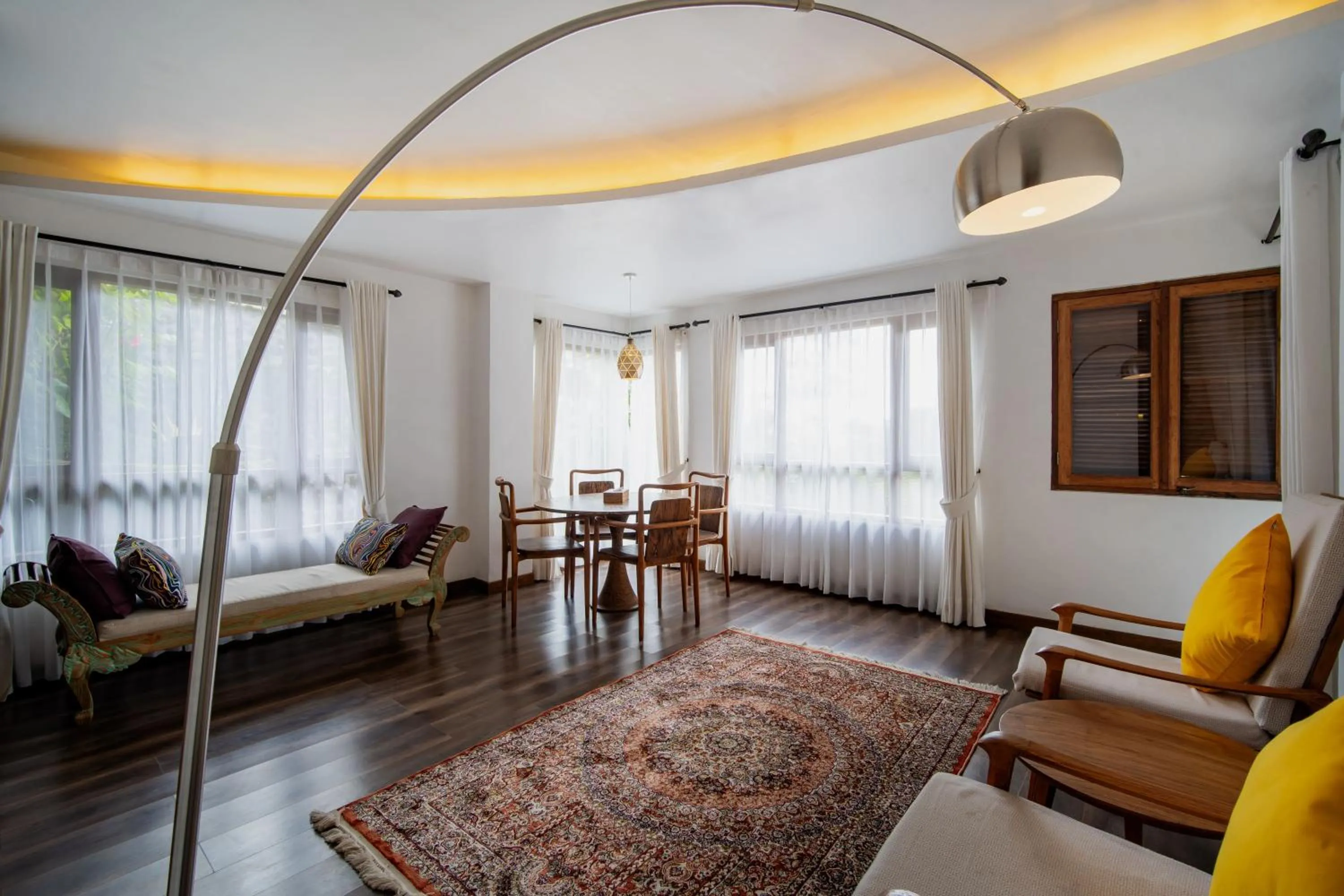 Living room, Bed in Tira Vilagna Suites & Spa