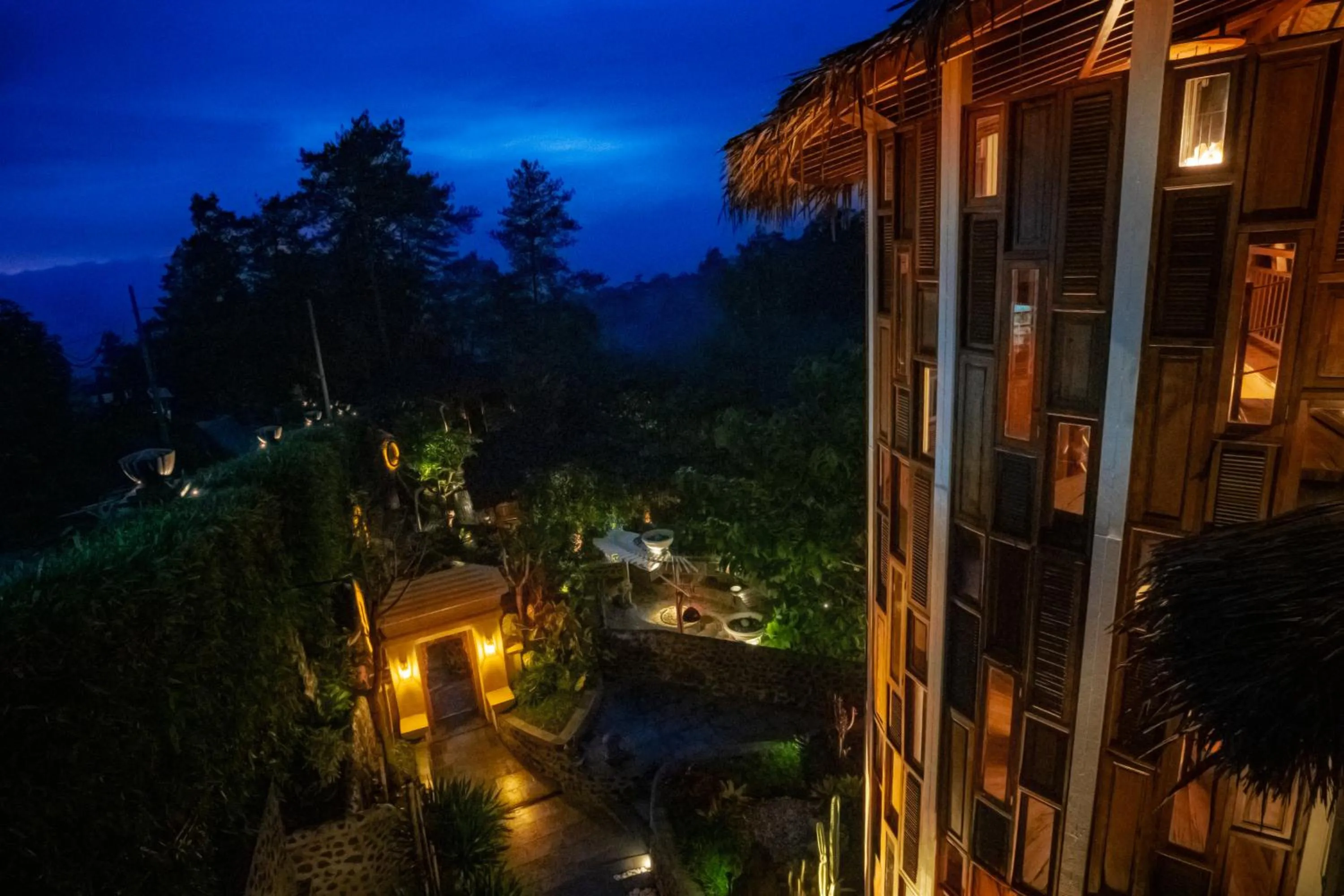 Garden view in Tira Vilagna Suites & Spa