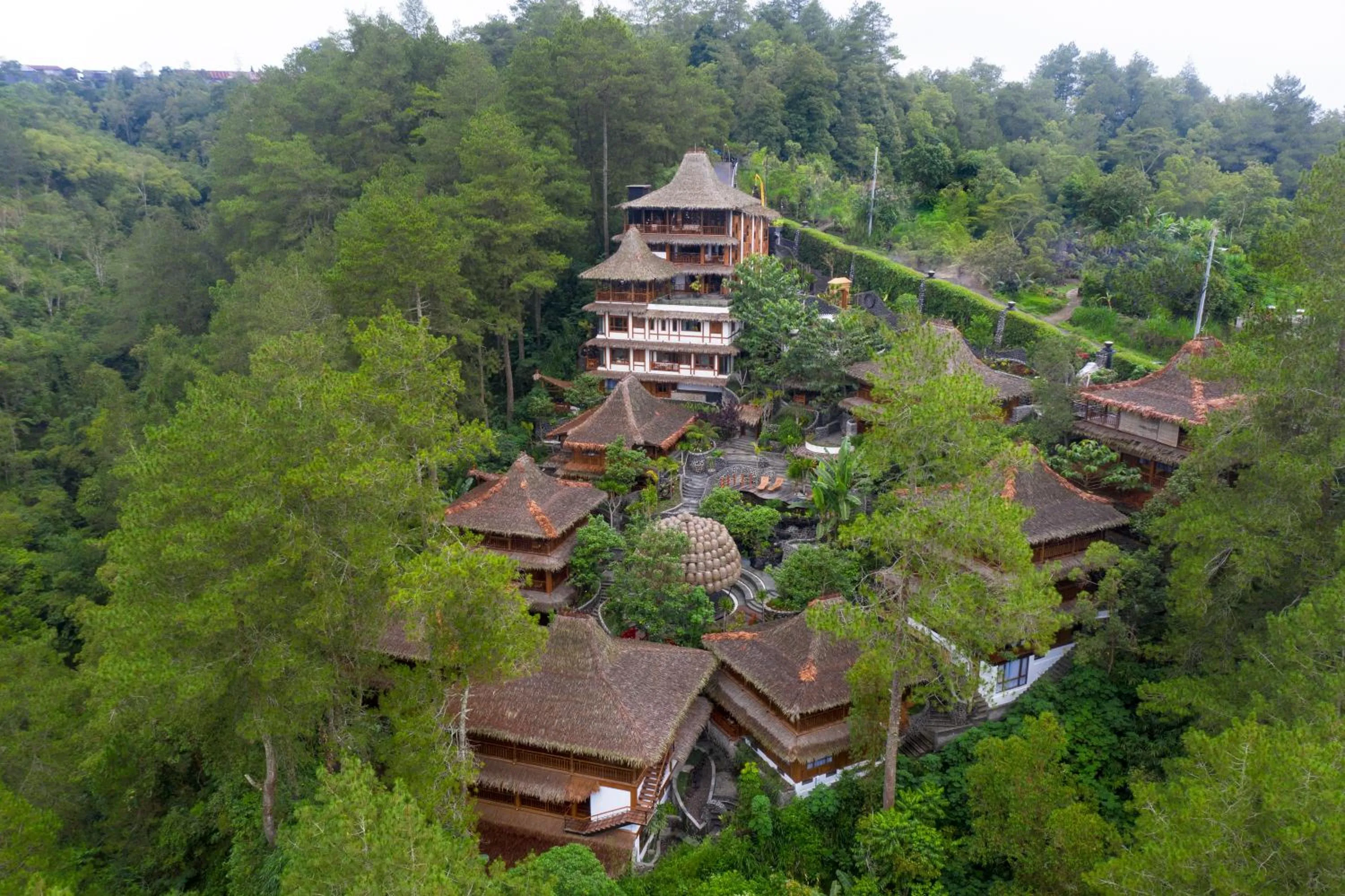 Property building in Tira Vilagna Suites & Spa