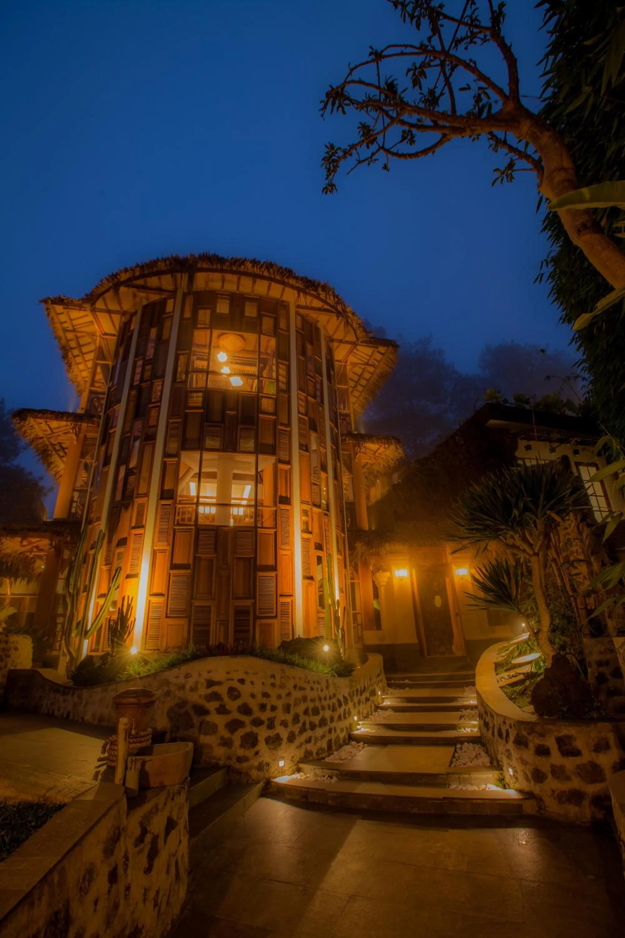 Property building in Tira Vilagna Suites & Spa