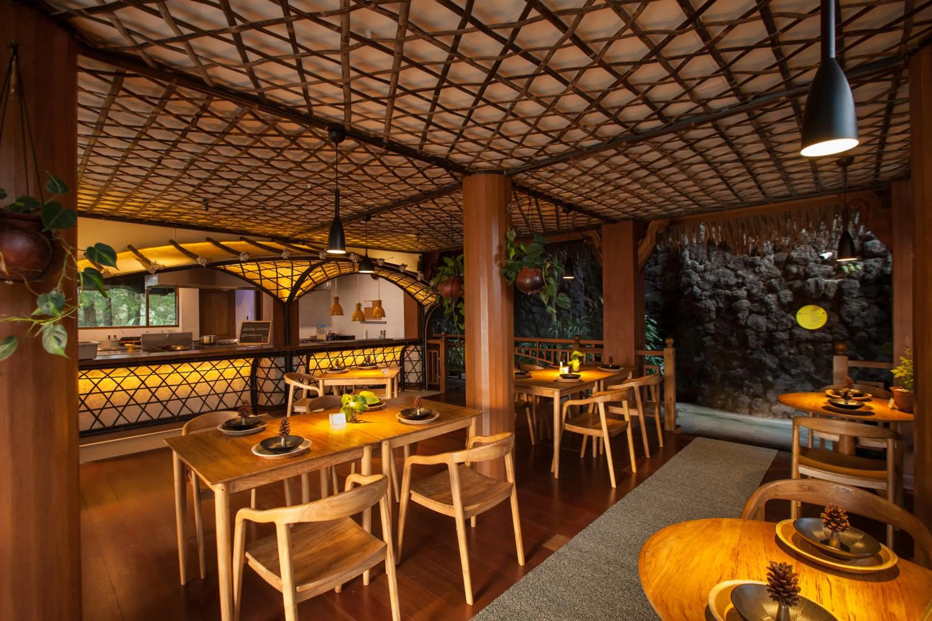 Lounge or bar in Tira Vilagna Suites & Spa