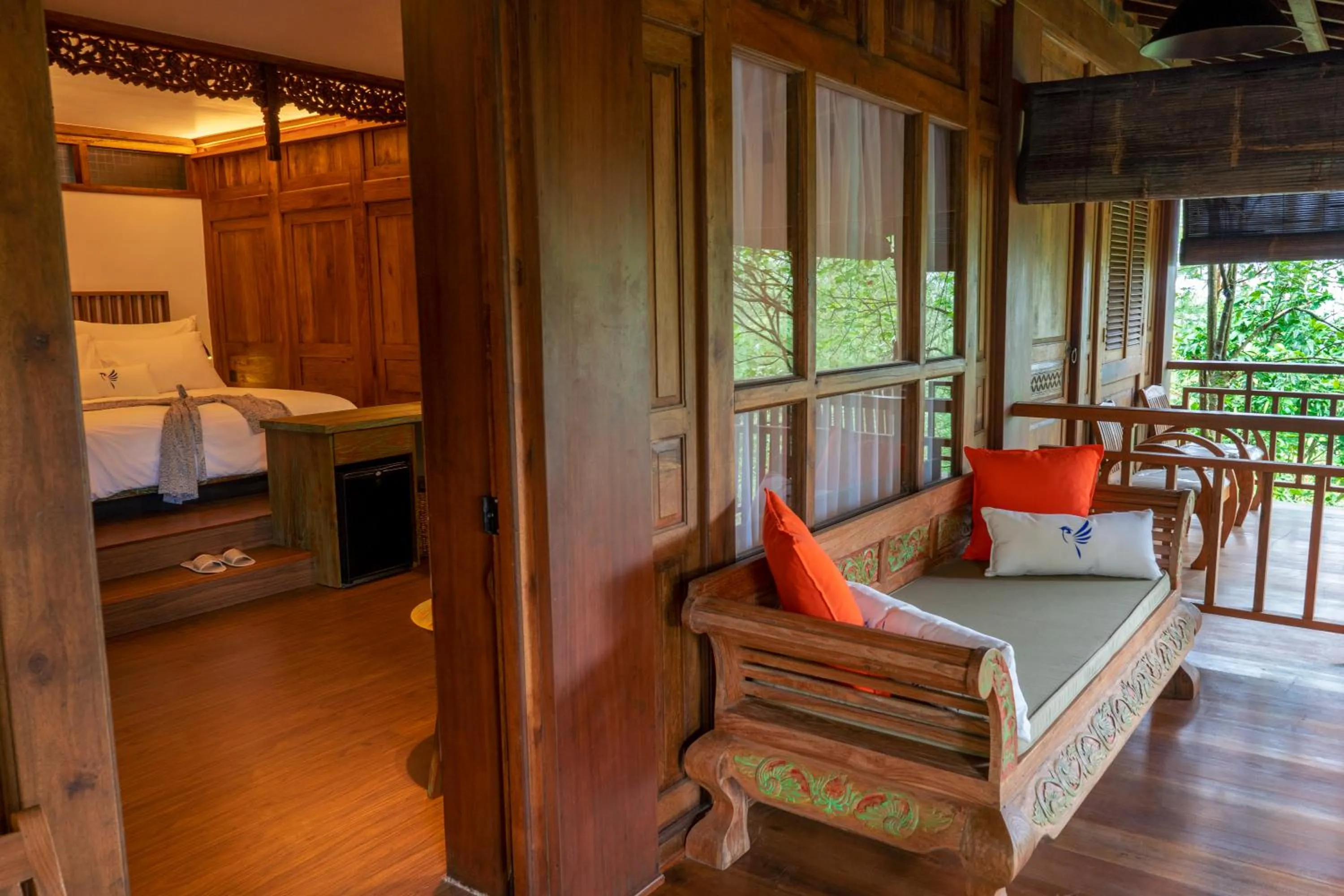 Property building, Bed in Tira Vilagna Suites & Spa