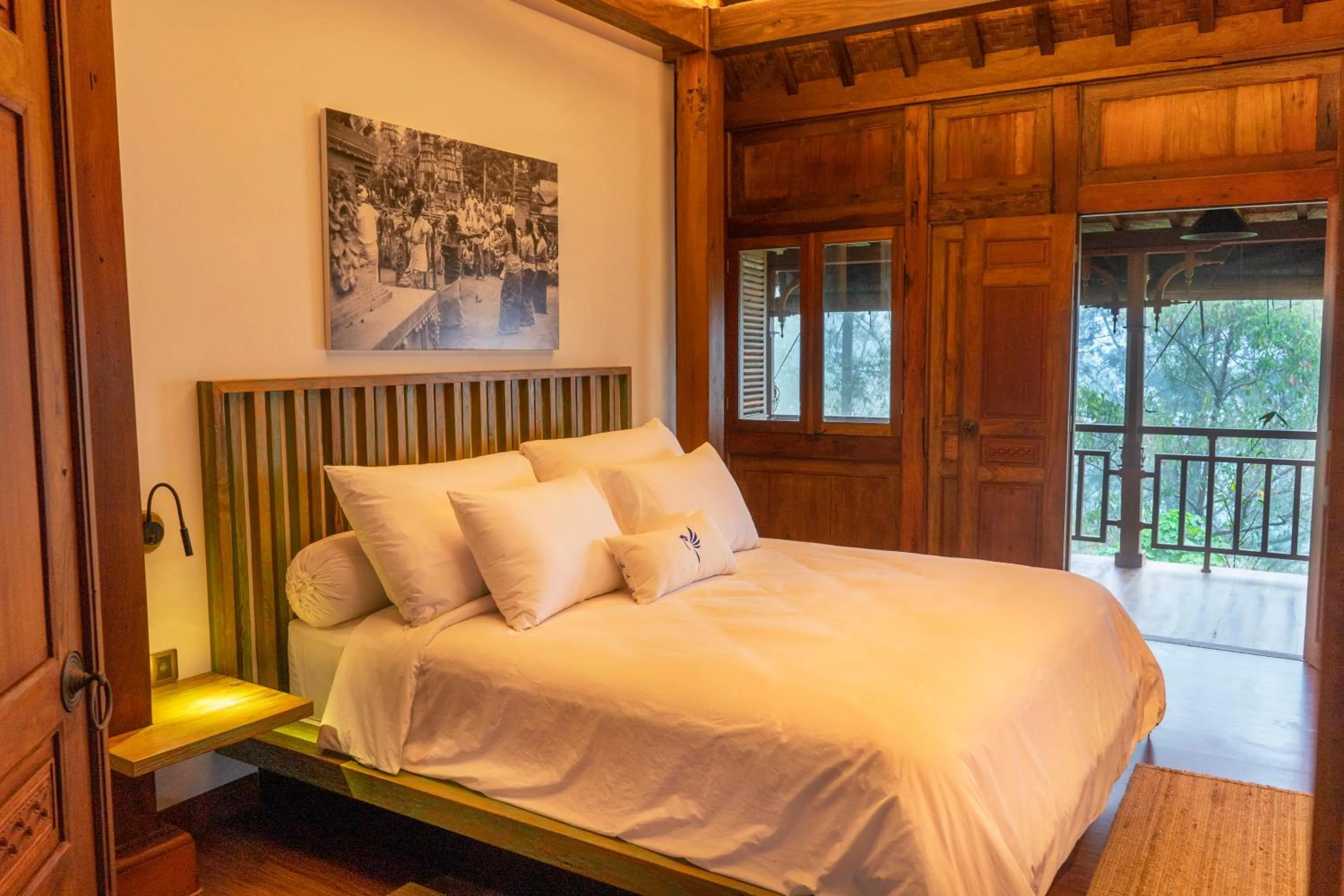 Bed in Tira Vilagna Suites & Spa