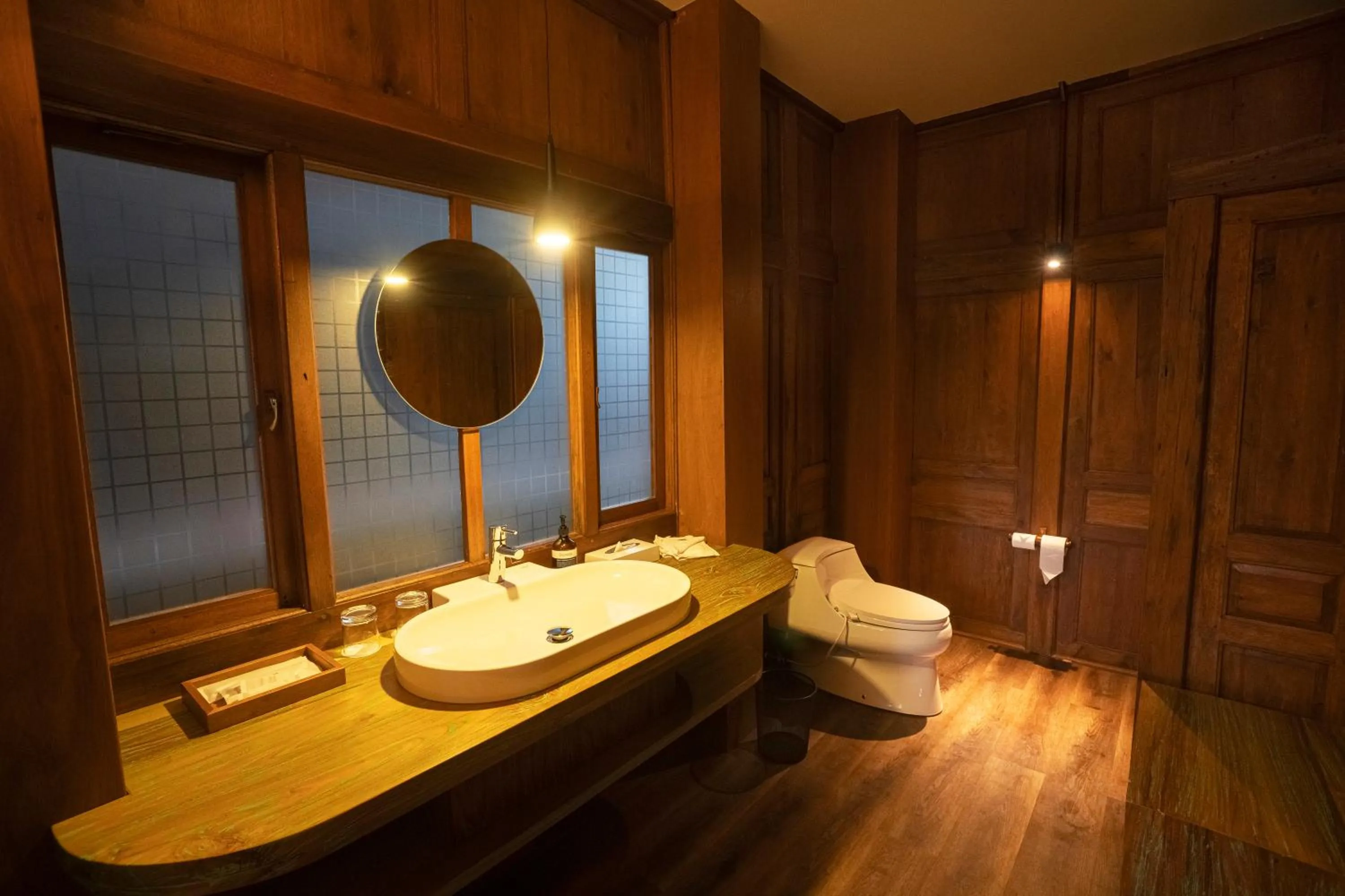 Bathroom in Tira Vilagna Suites & Spa