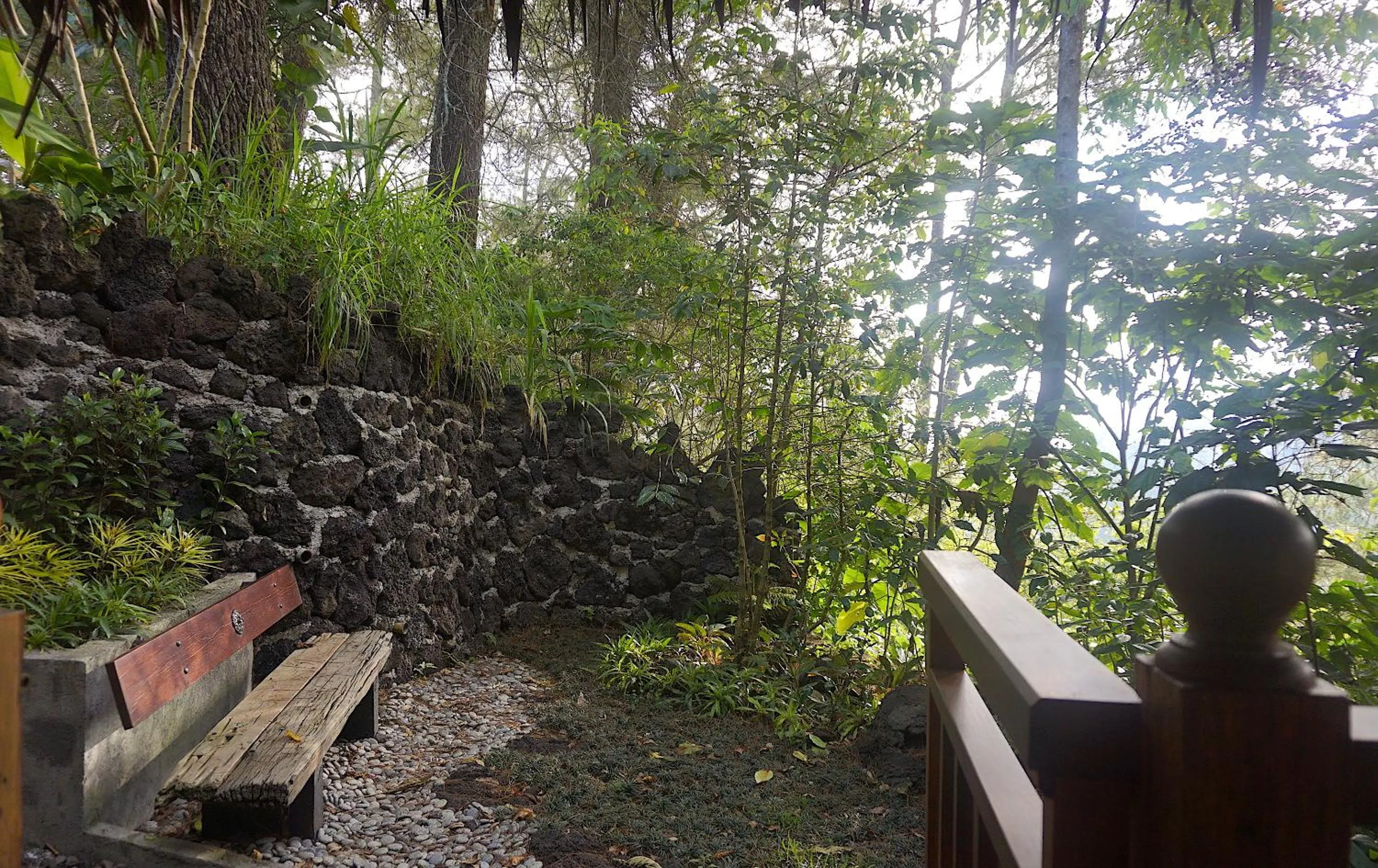 Garden in Tira Vilagna Suites & Spa