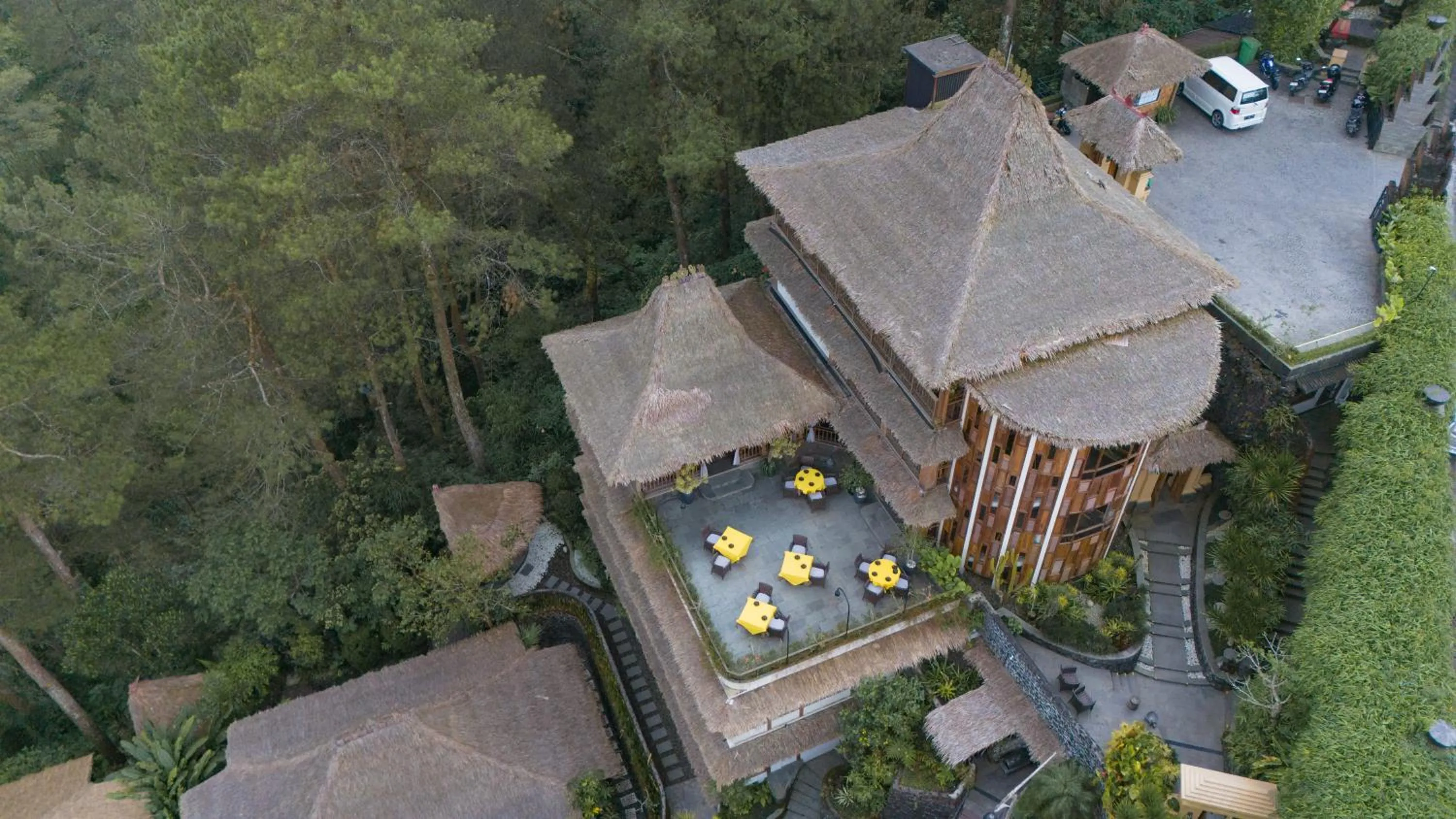 Property building in Tira Vilagna Suites & Spa