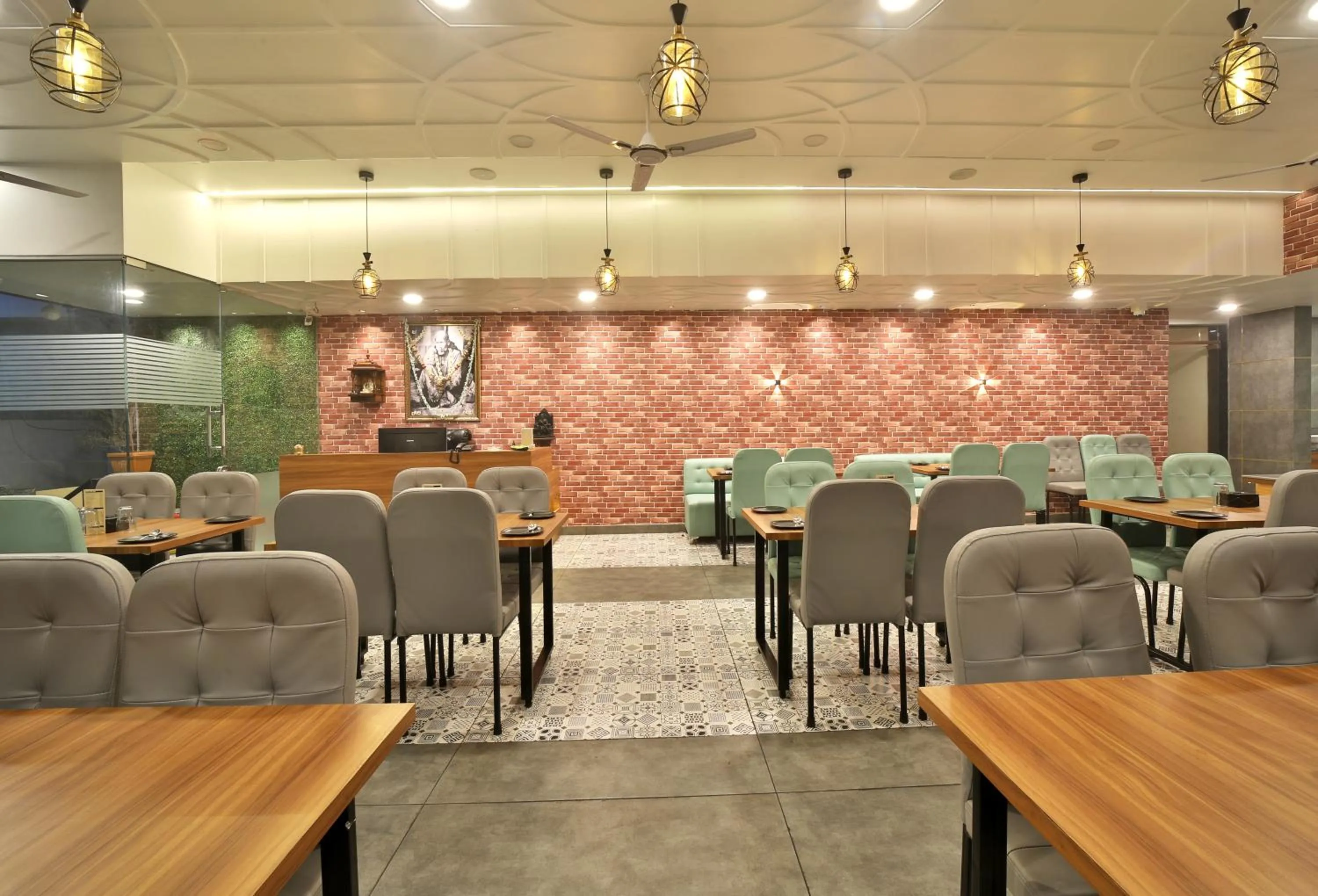 Banquet/Function facilities in Saish Hotel Shirdi