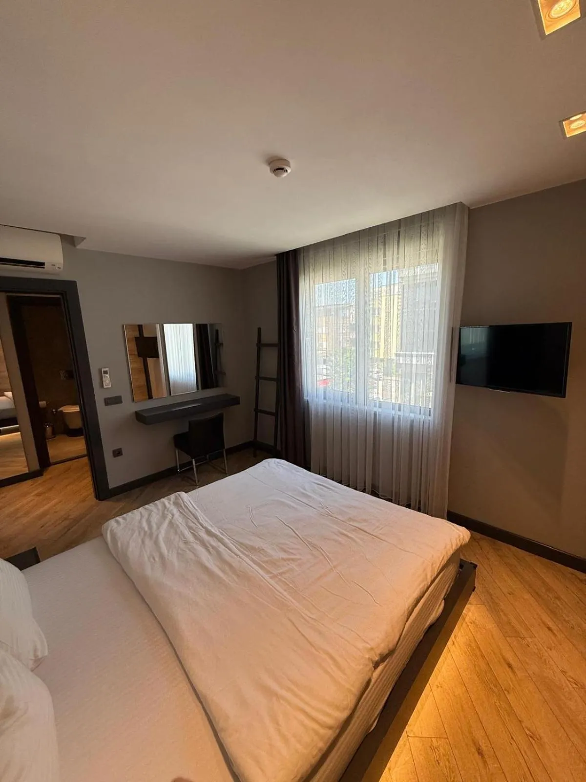 Bedroom, Bed in Z-Suites