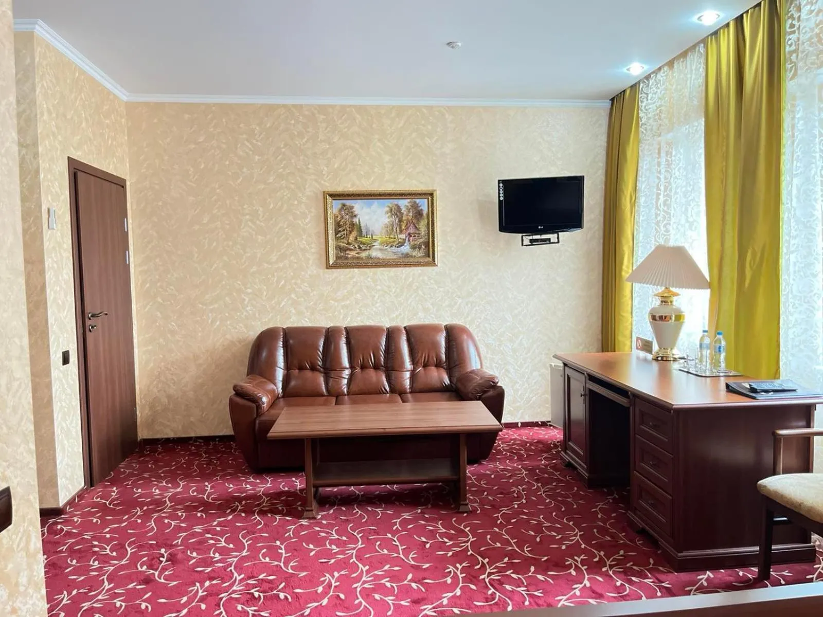 Bedroom in Shato Paradis Hotel