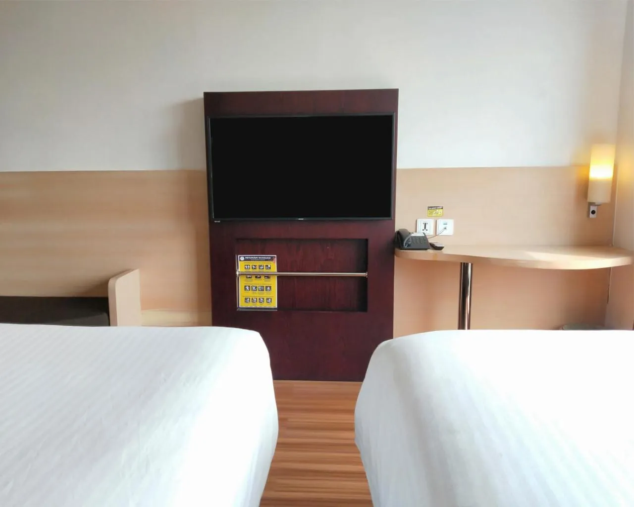 TV and multimedia, Bed in Asyana Kemayoran Jakarta
