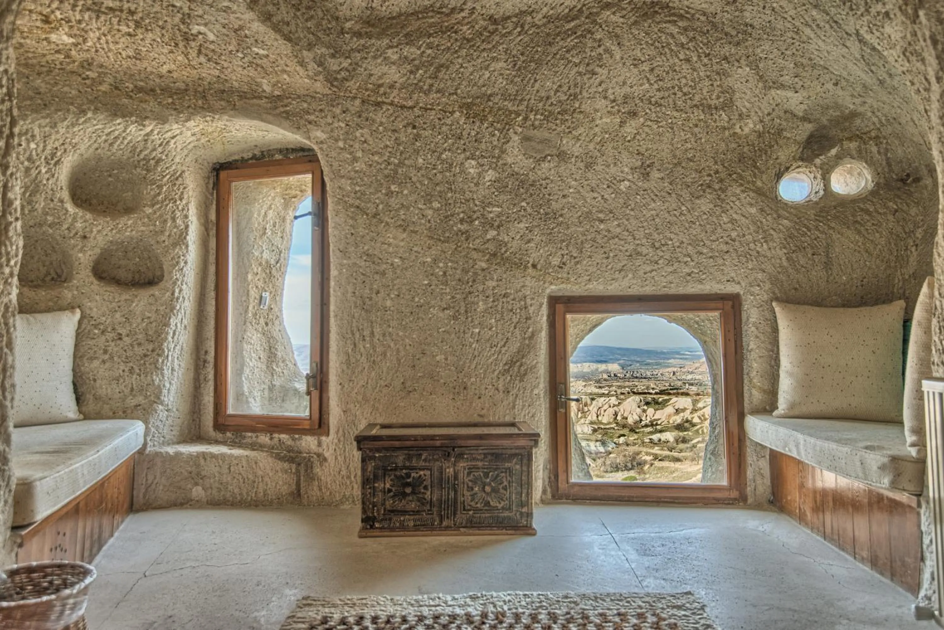 Natural landscape, Bed in MUSEUM HOTEL - Relais & Châteaux