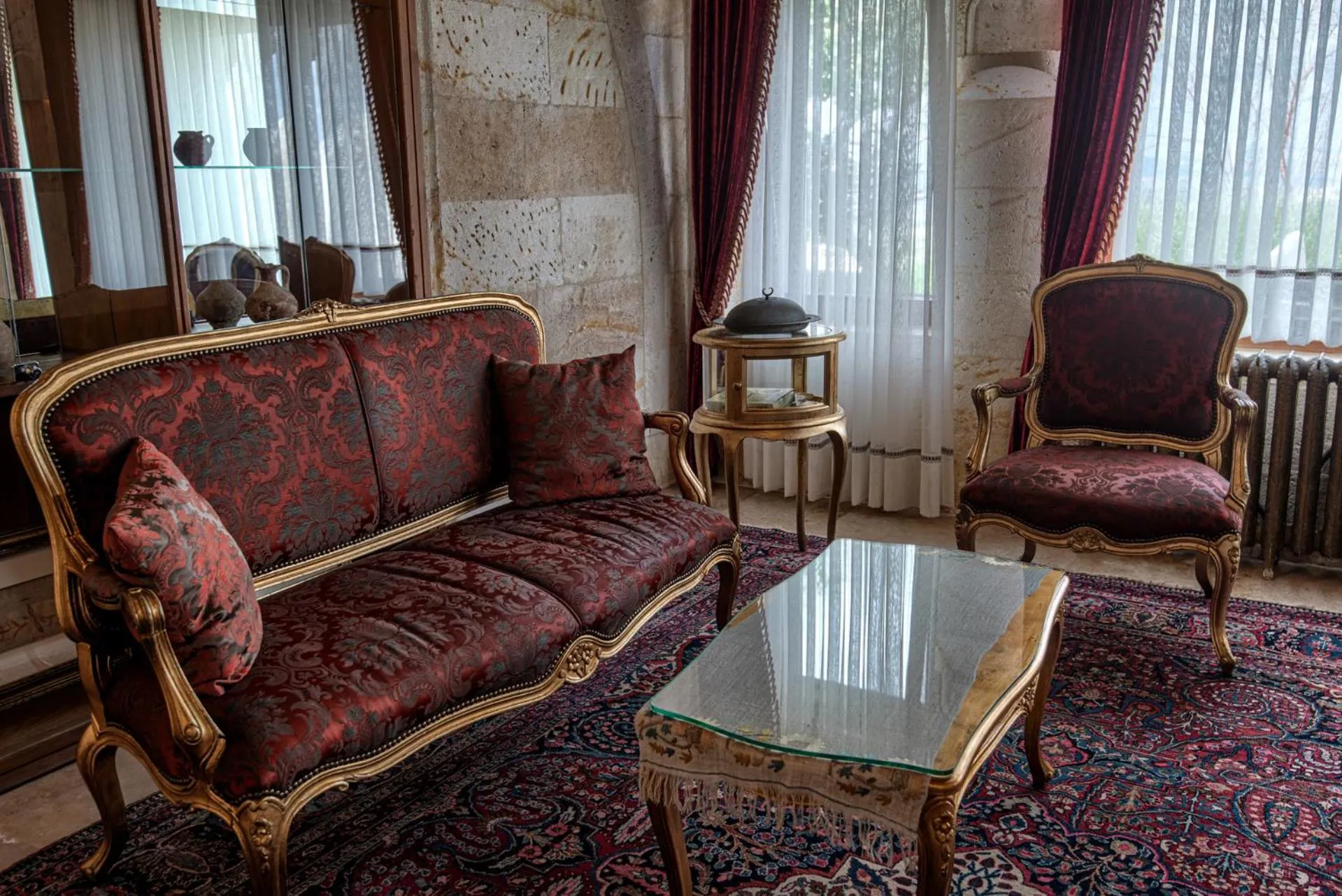 Living room in MUSEUM HOTEL - Relais & Châteaux