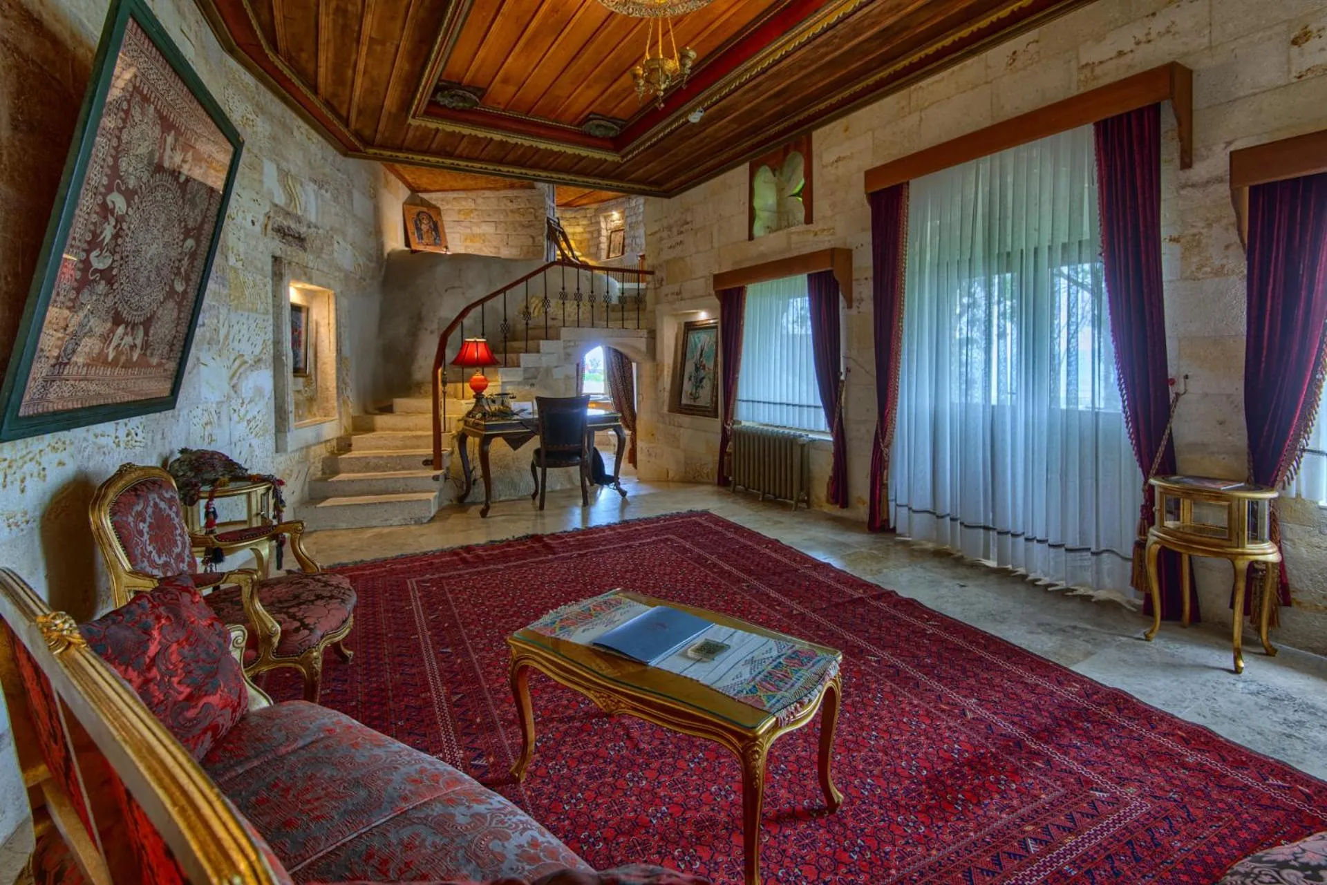 Living room in MUSEUM HOTEL - Relais & Châteaux
