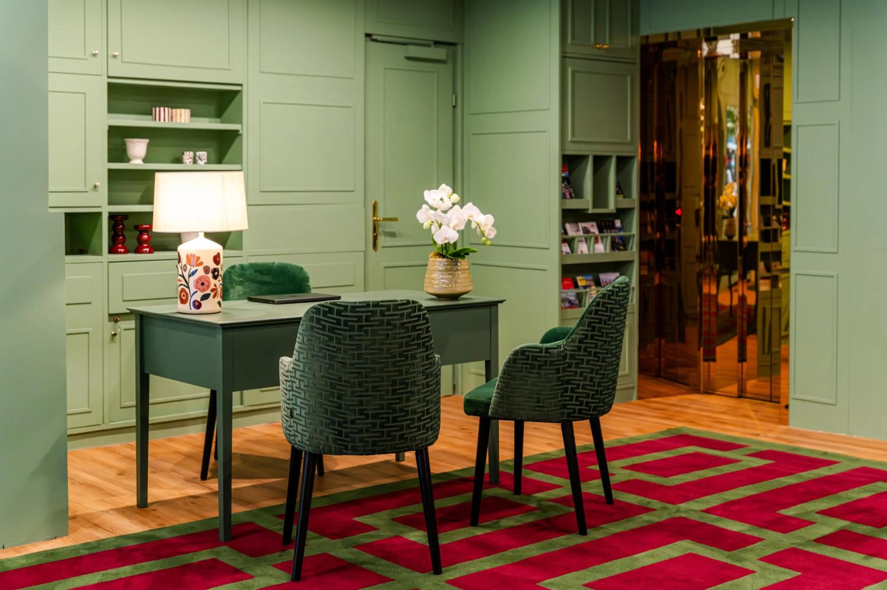 Lobby or reception in Hotel Vier Jahreszeiten Salzburg