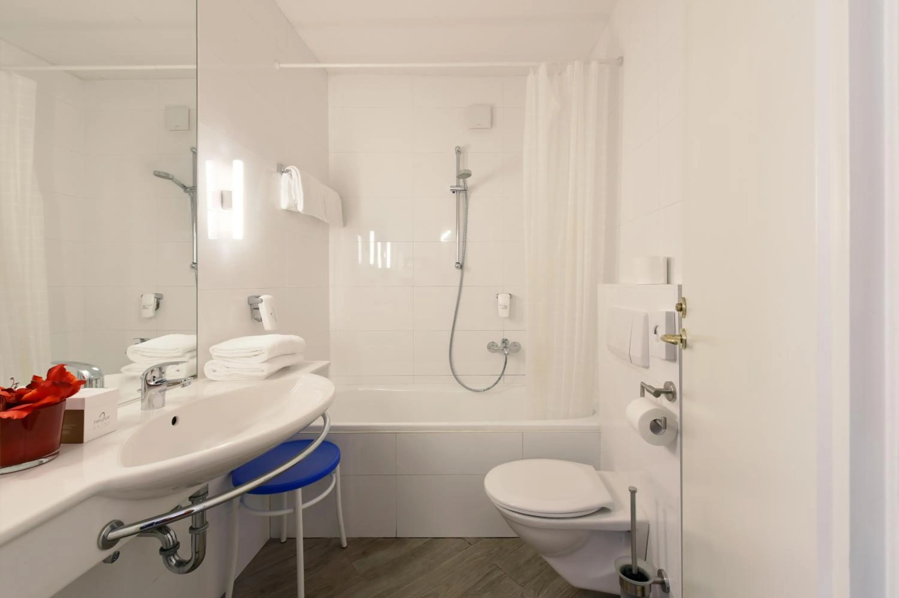 Bathroom in Am Neutor Hotel Salzburg Zentrum