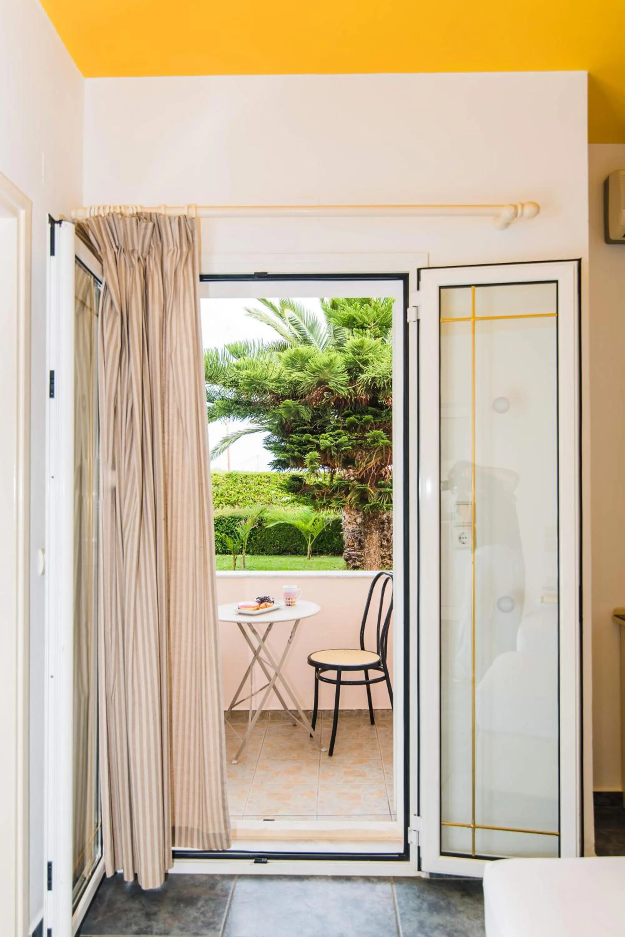 Balcony/Terrace in Yiannis Manos Hotel Resort