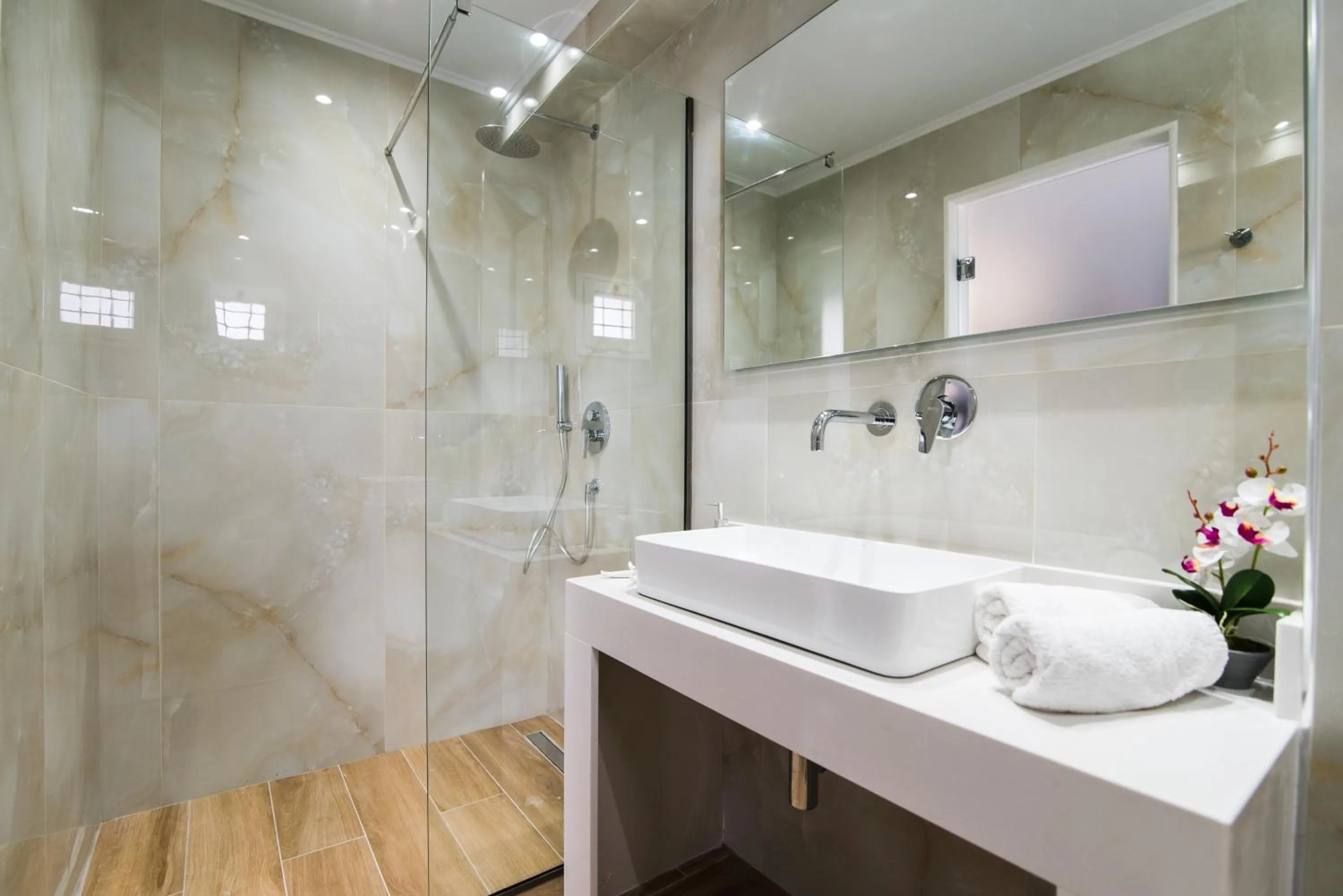 Bathroom in Yiannis Manos Hotel Resort