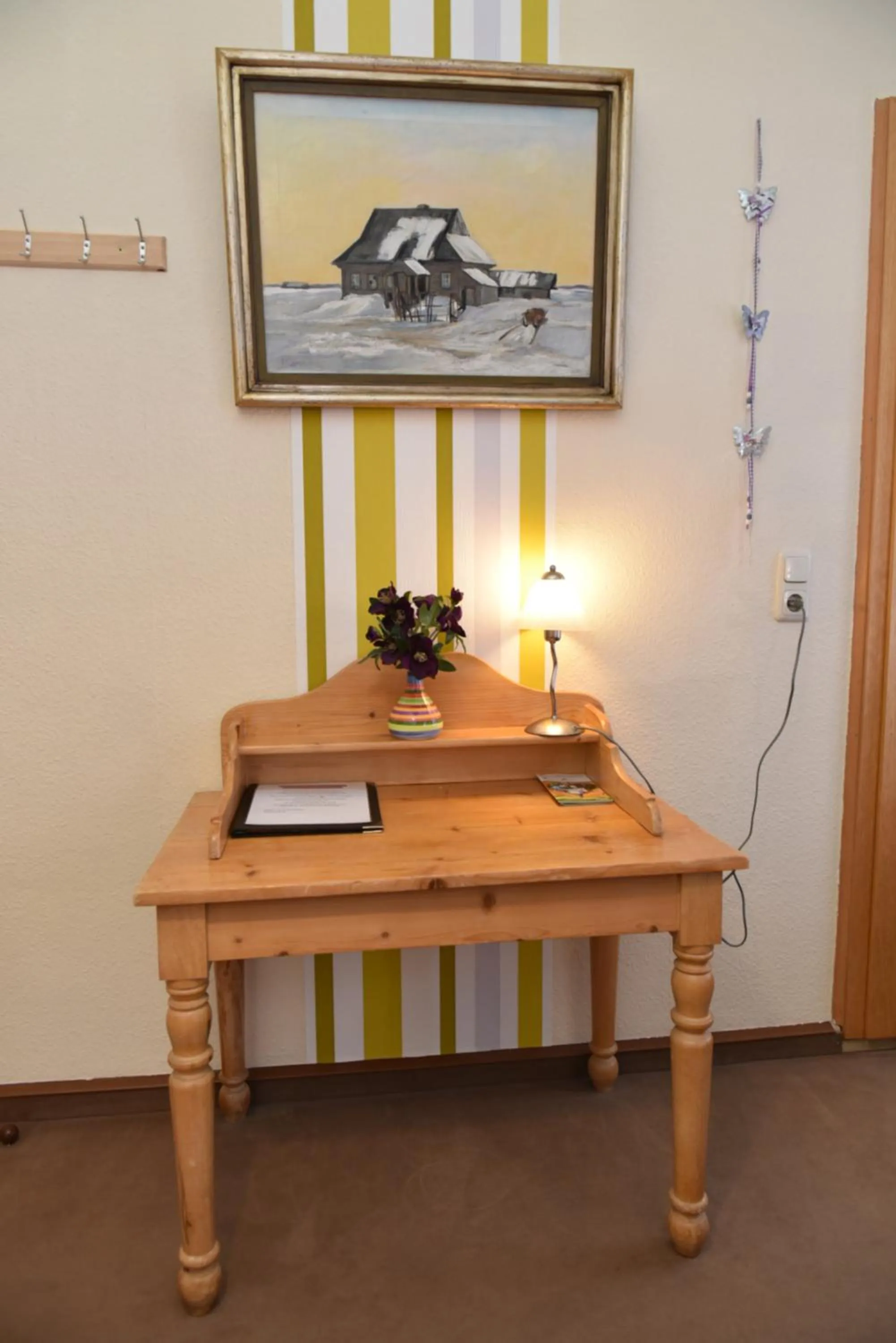 Photo of the whole room in Hotel-Pension Teutonia