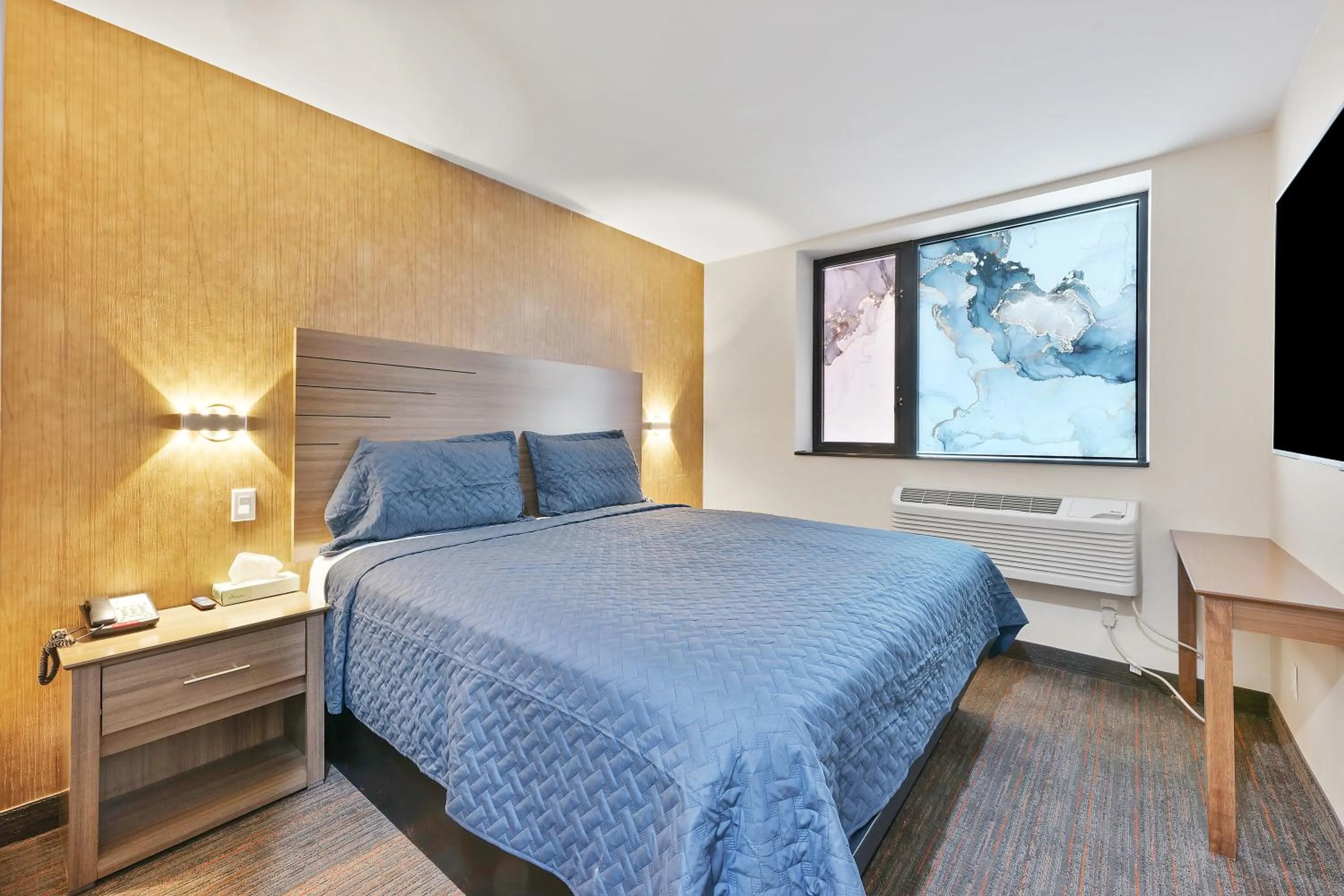 Photo of the whole room, Bed in Casa Blanca Hotel Brooklyn Downtown