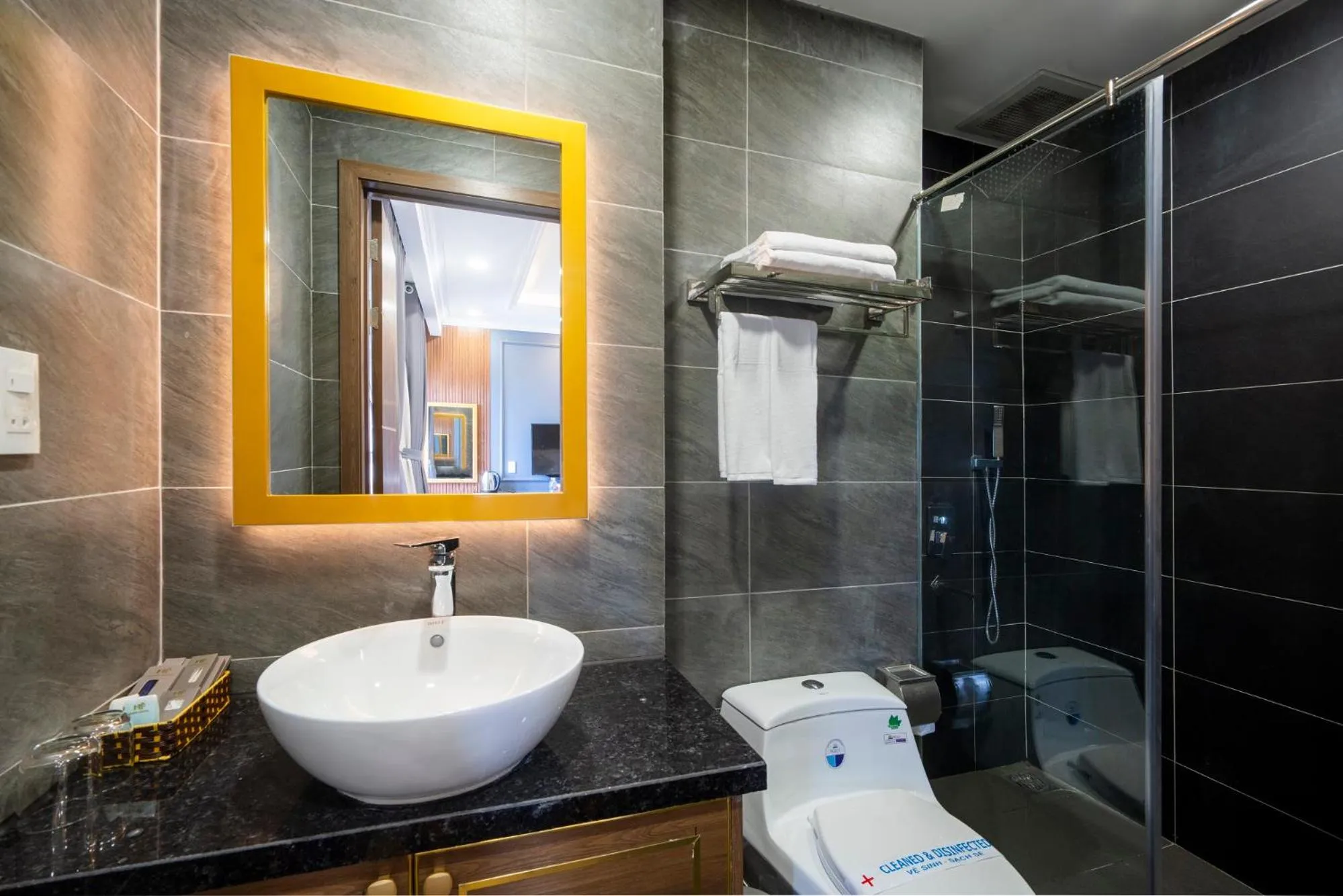 Bathroom in HOTEL HAPPY PHU QUOC