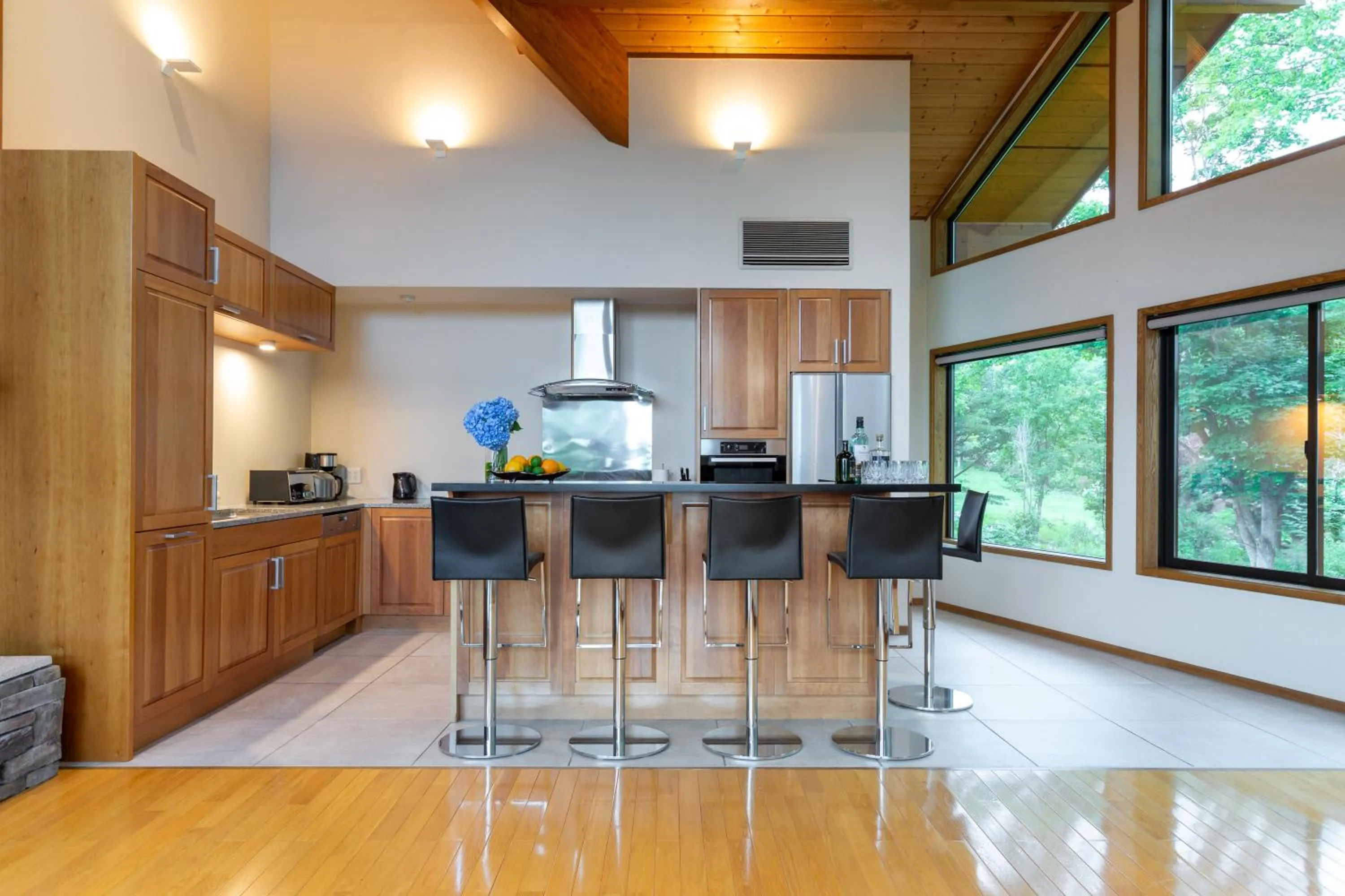 Kitchen or kitchenette in Starchase by H2 Life