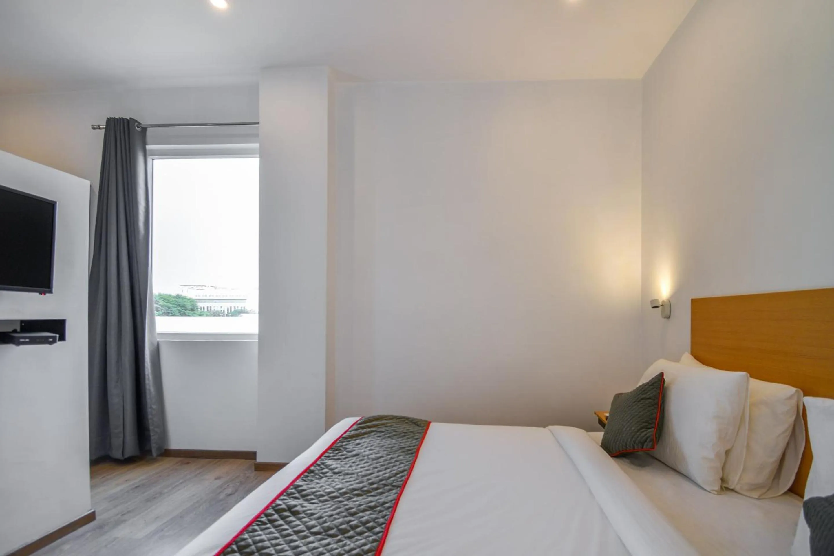 Bedroom, Bed in Hotel O KG Estate