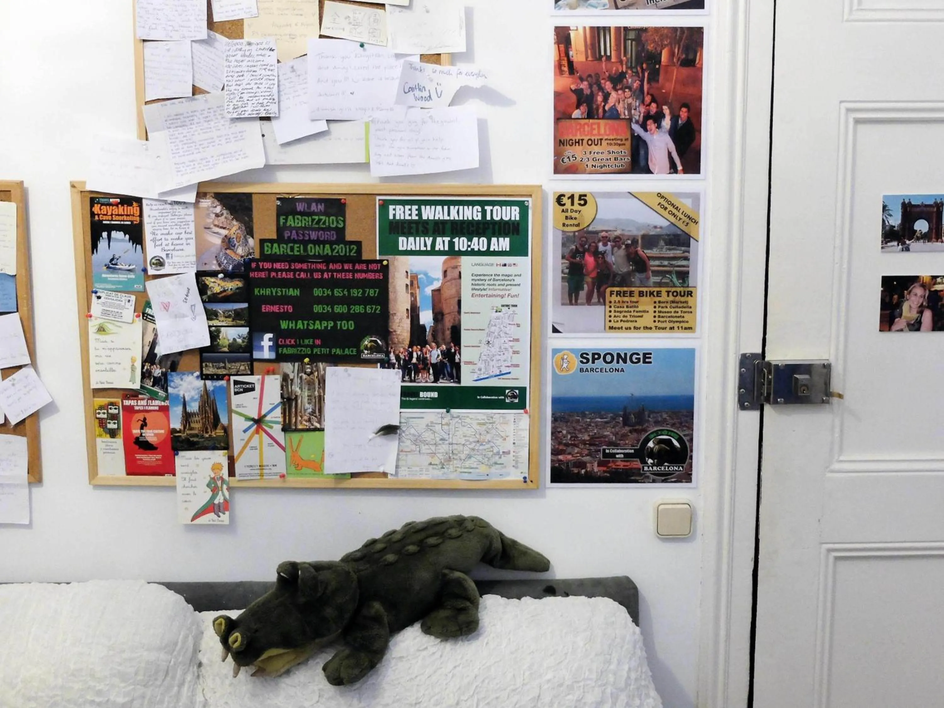 View (from property/room), Bed in Fabrizzio's Petit