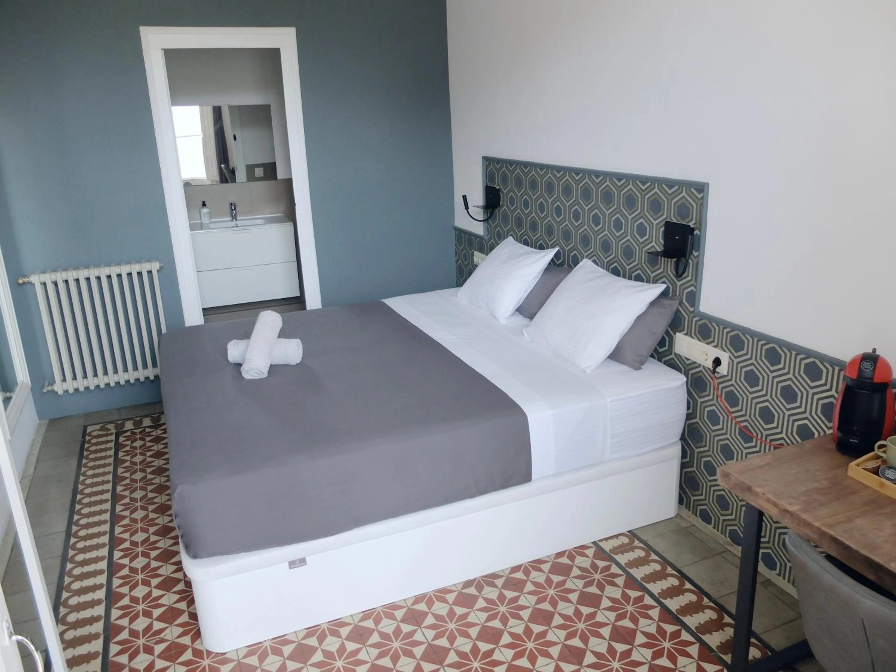 Bathroom, Bed in Fabrizzio's Petit