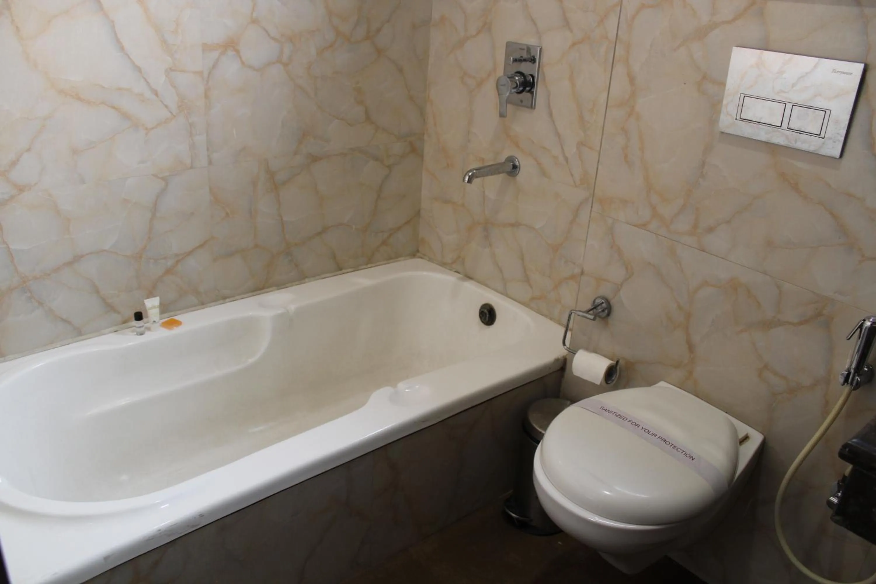 Shower in Country Inn Vrindavan