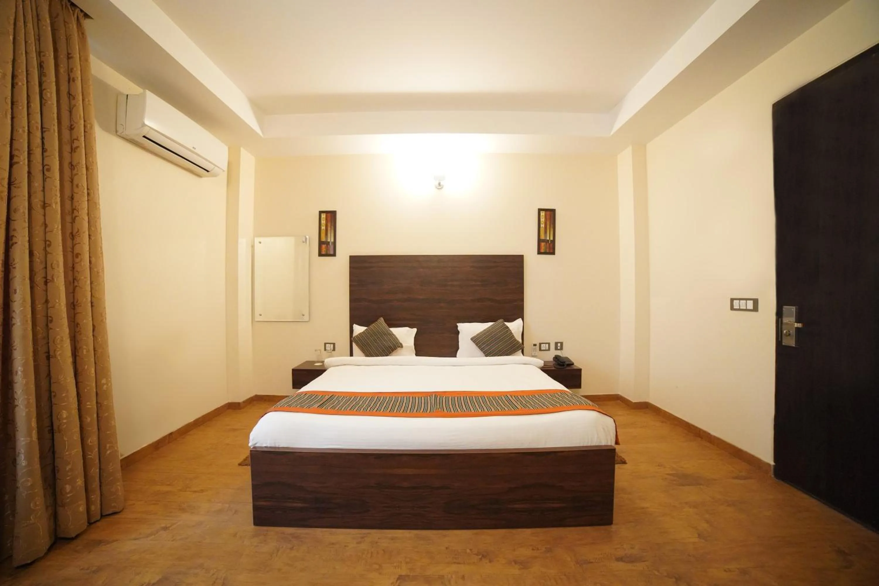 Bed in Country Inn Vrindavan