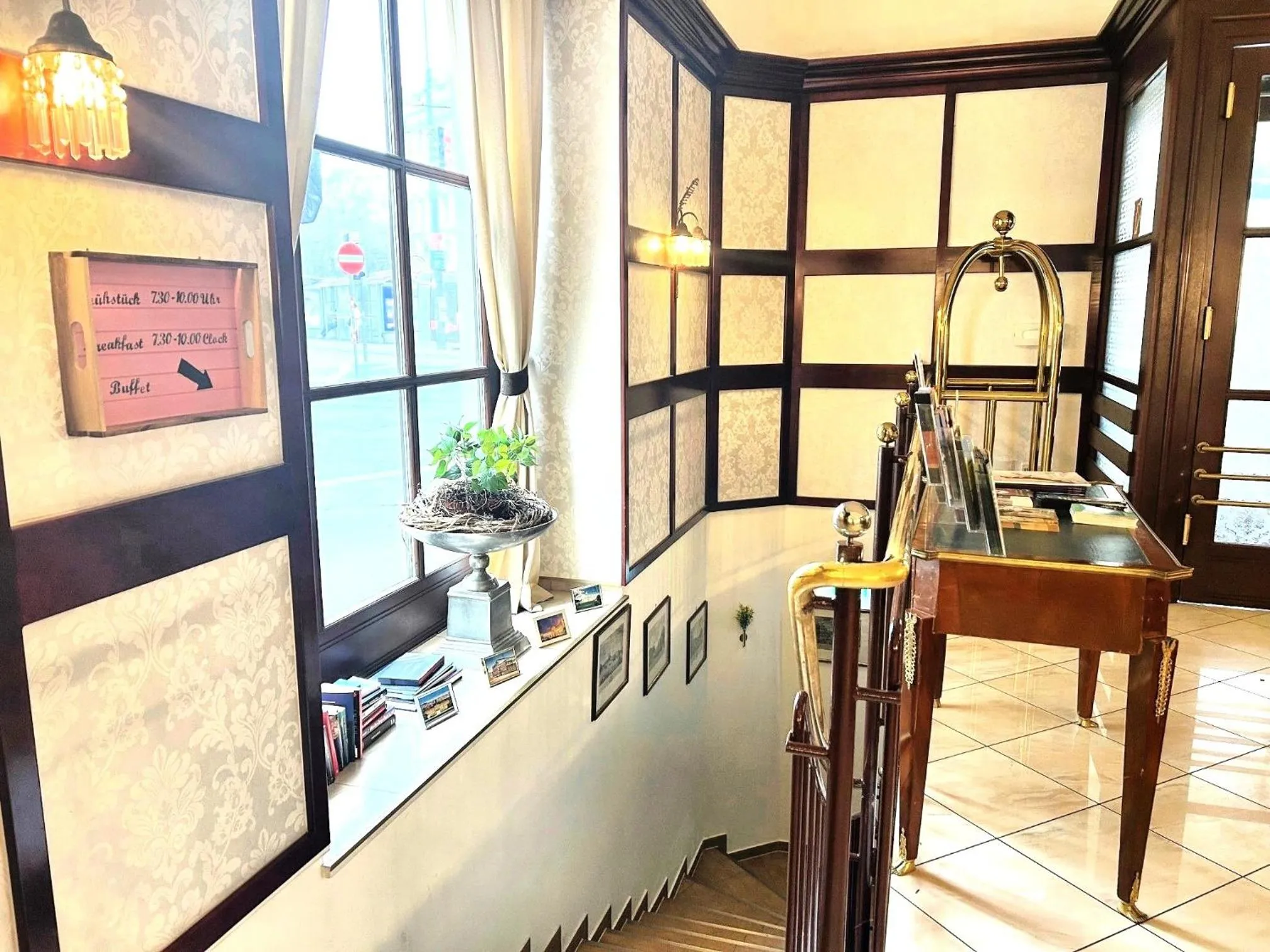 Lobby or reception, Bed in Hotel Am Schubertring