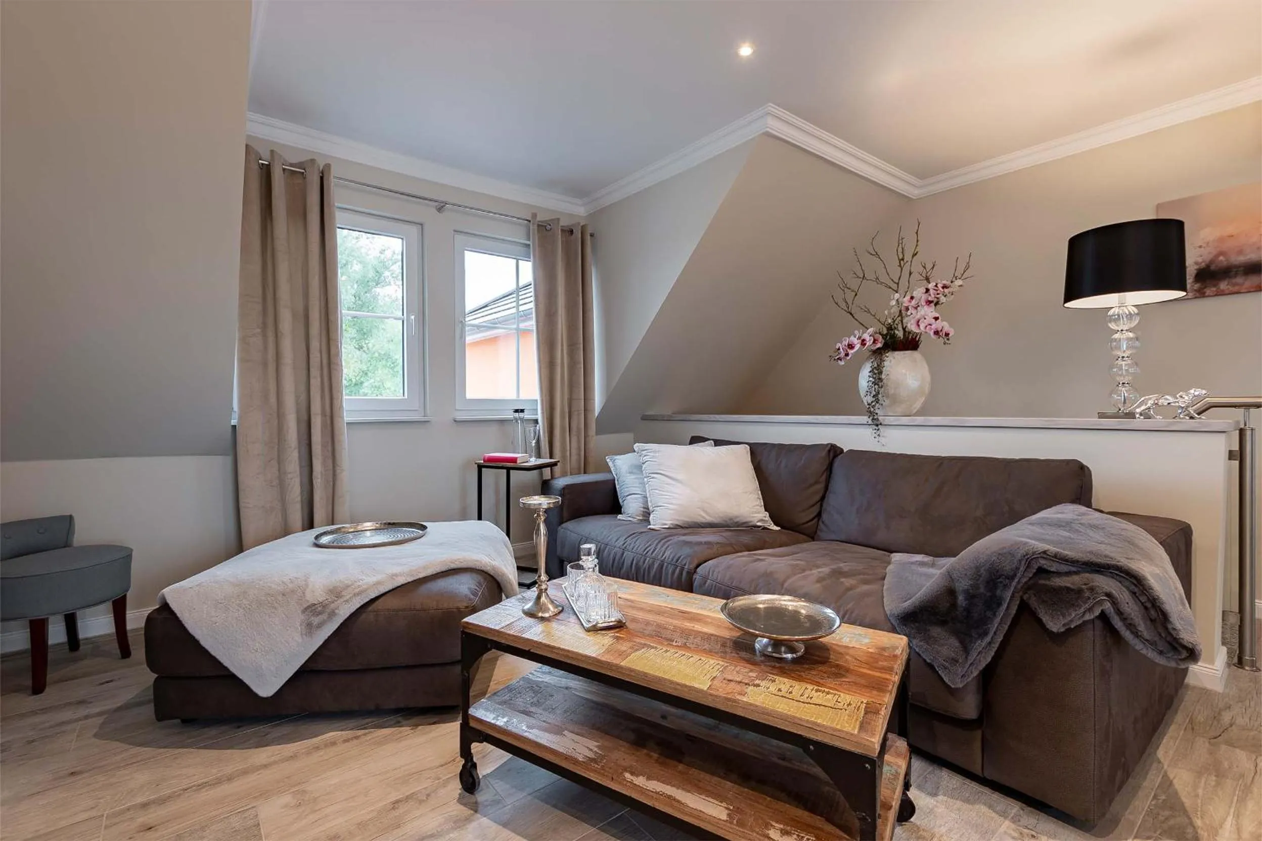 Living room, Bed in Luxus Resort Rügen Residenz Kubitzer Bodden