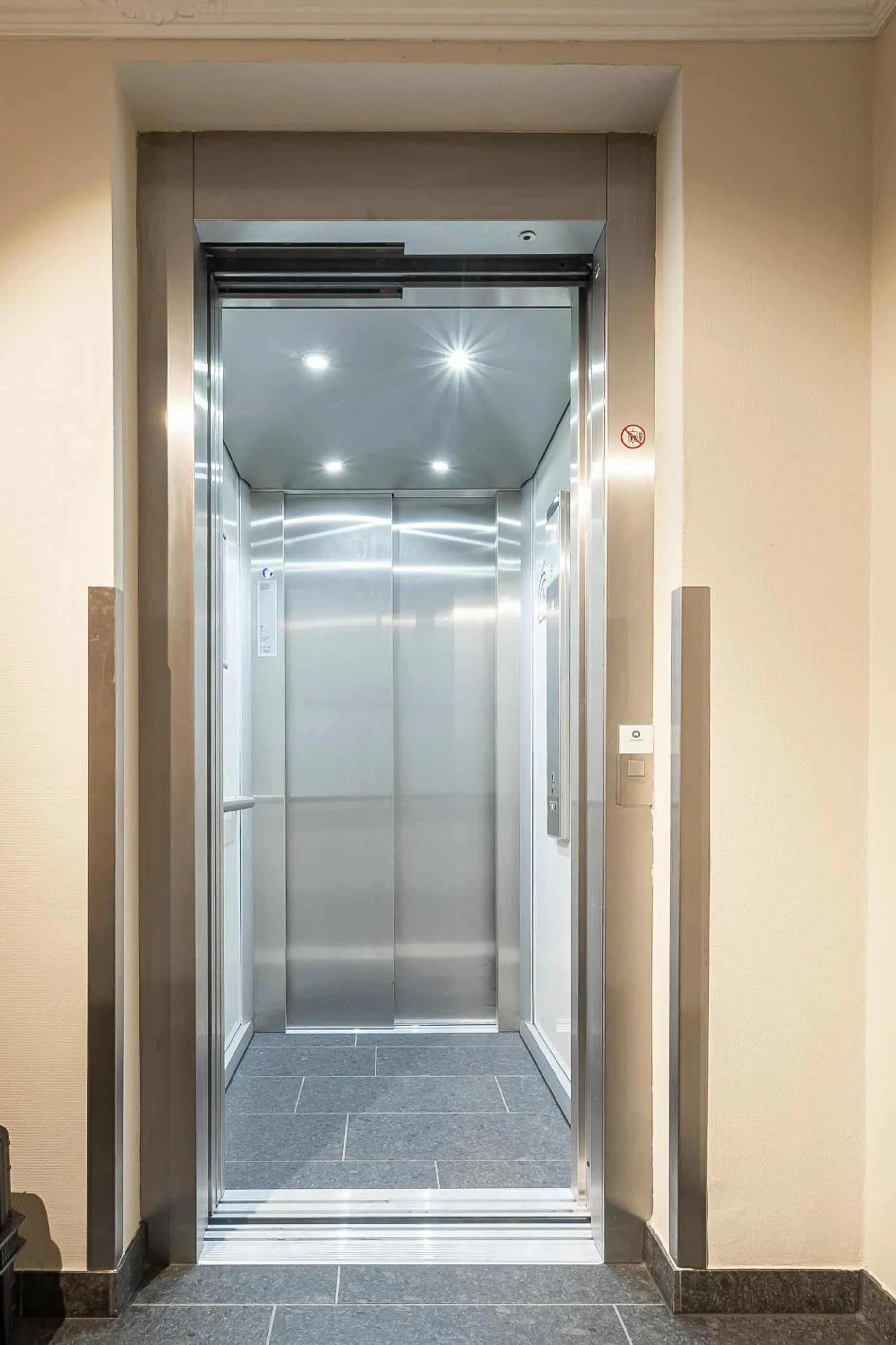 elevator in Luxus Resort Rügen Residenz Kubitzer Bodden