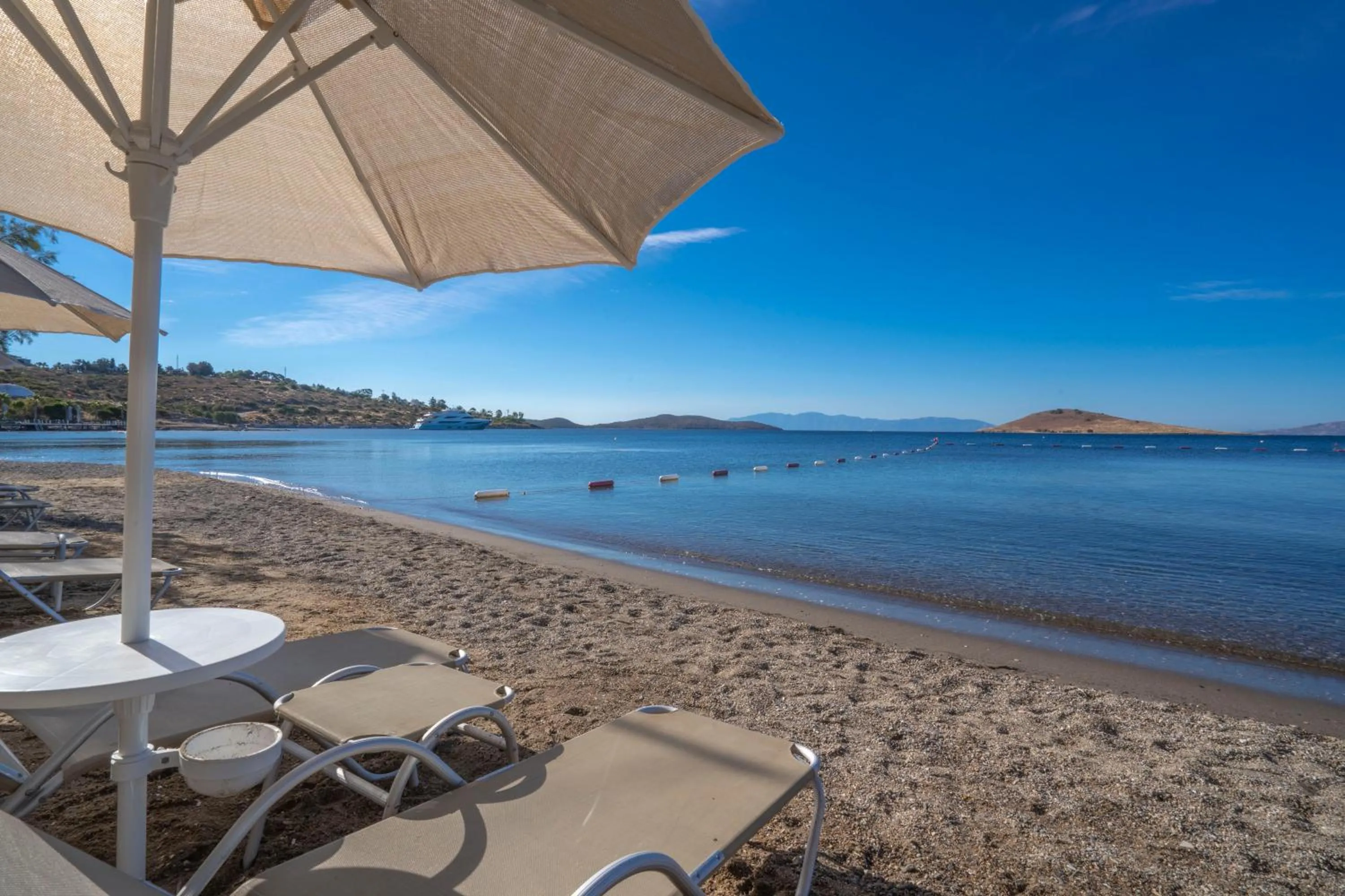 sunbed in Regia Mare Beach Hotel & Spa Bodrum