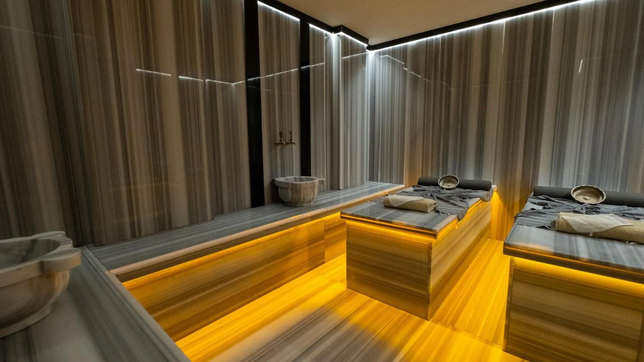 Steam room, Bed in Regia Mare Beach Hotel & Spa Bodrum