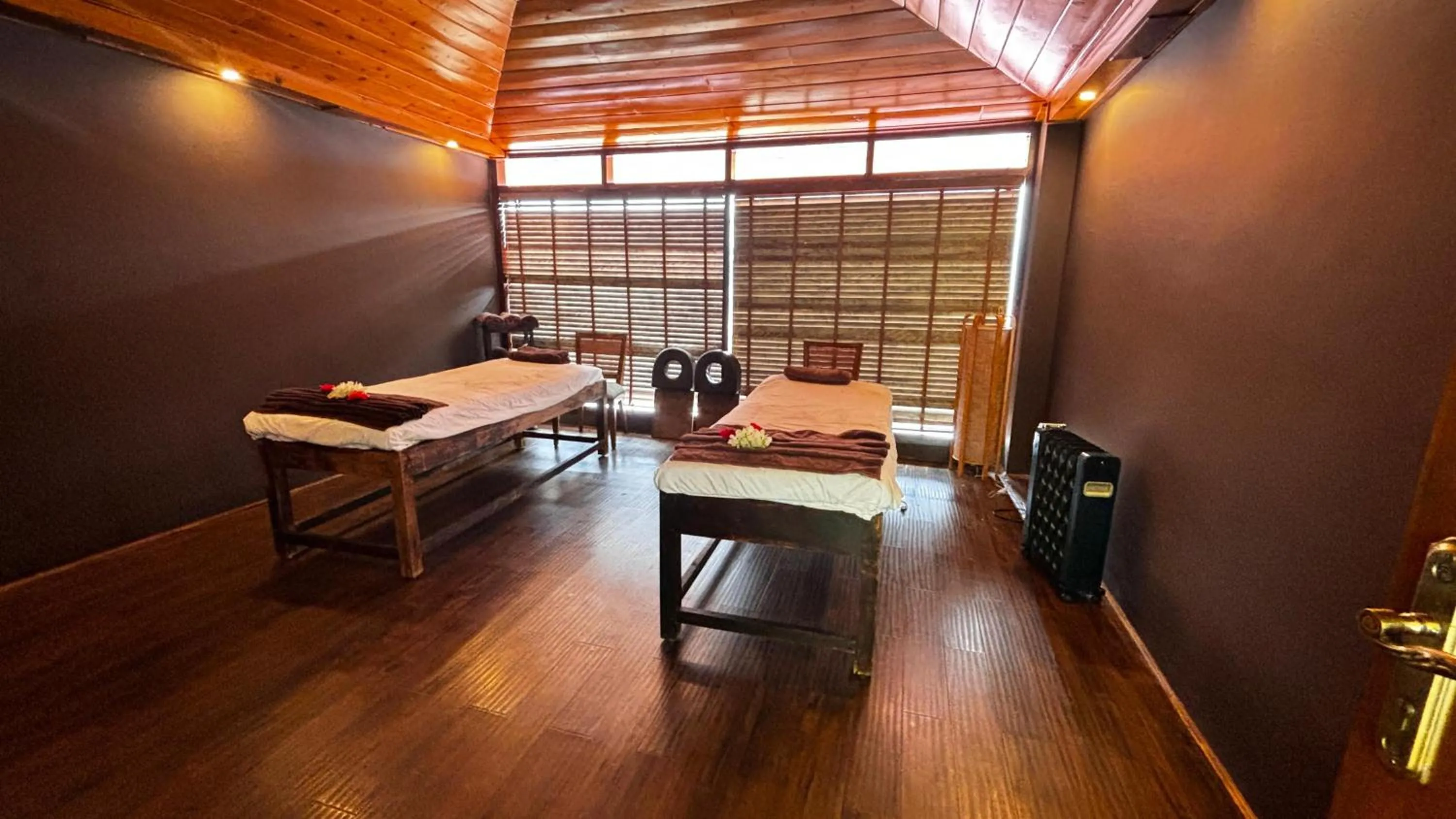 Spa and wellness centre/facilities in The Chumbi Mountain Retreat & Spa, A Club Mahindra Associate