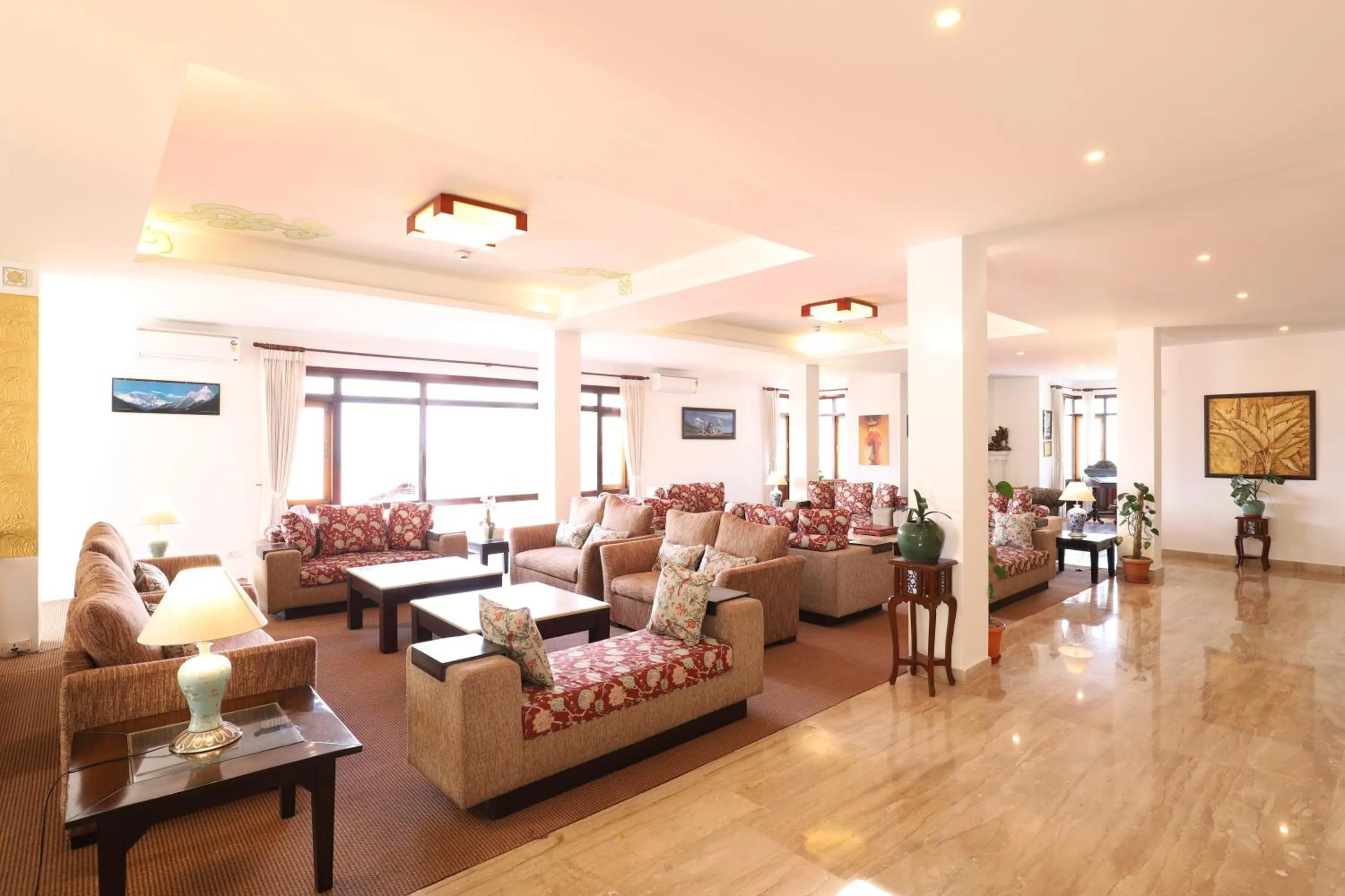 Lobby or reception in The Chumbi Mountain Retreat & Spa, A Club Mahindra Associate