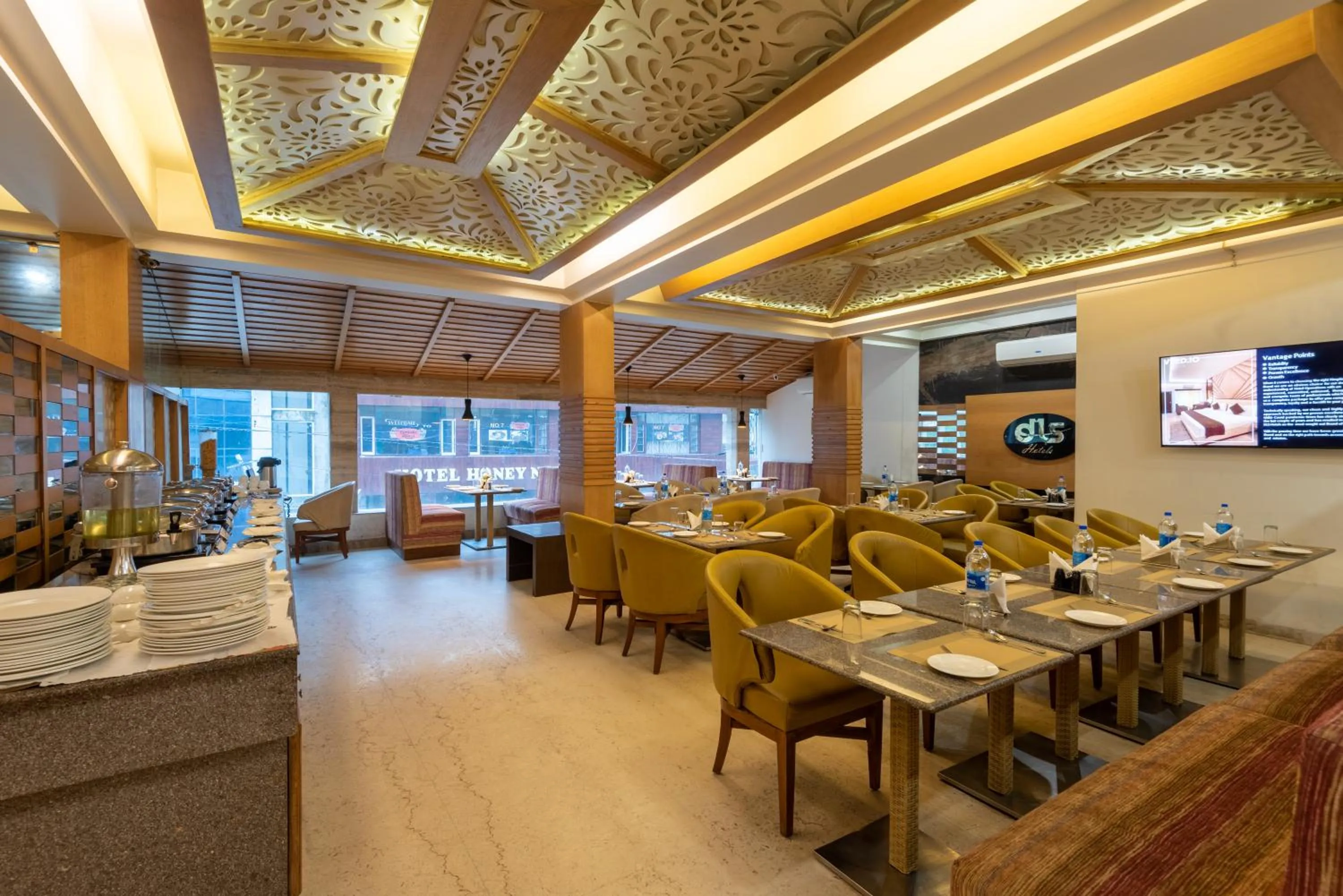 Restaurant/places to eat in Spring Valley Resorts by DLS Hotels