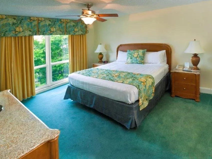 Bedroom in Ft Lauderdale Beach resort