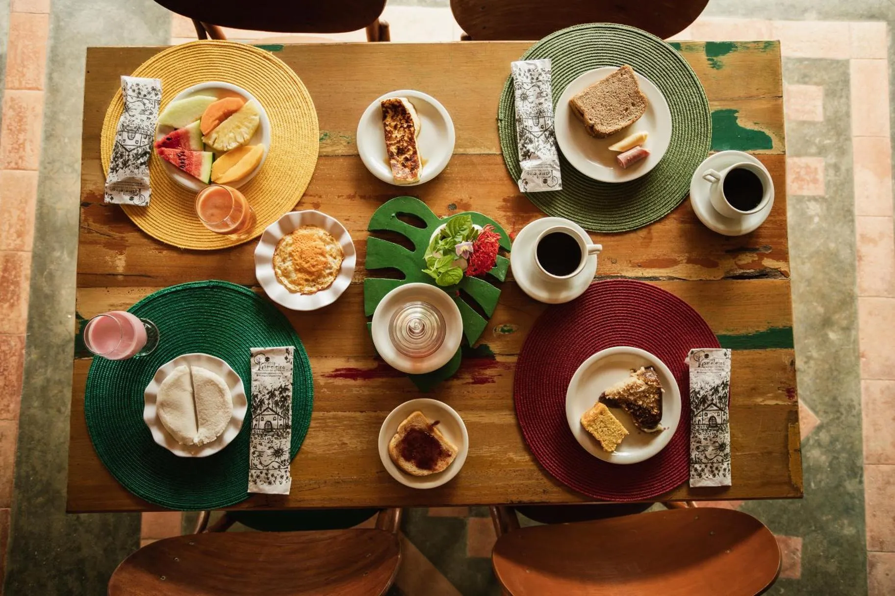 Breakfast in Bangalôs do Gameleiro