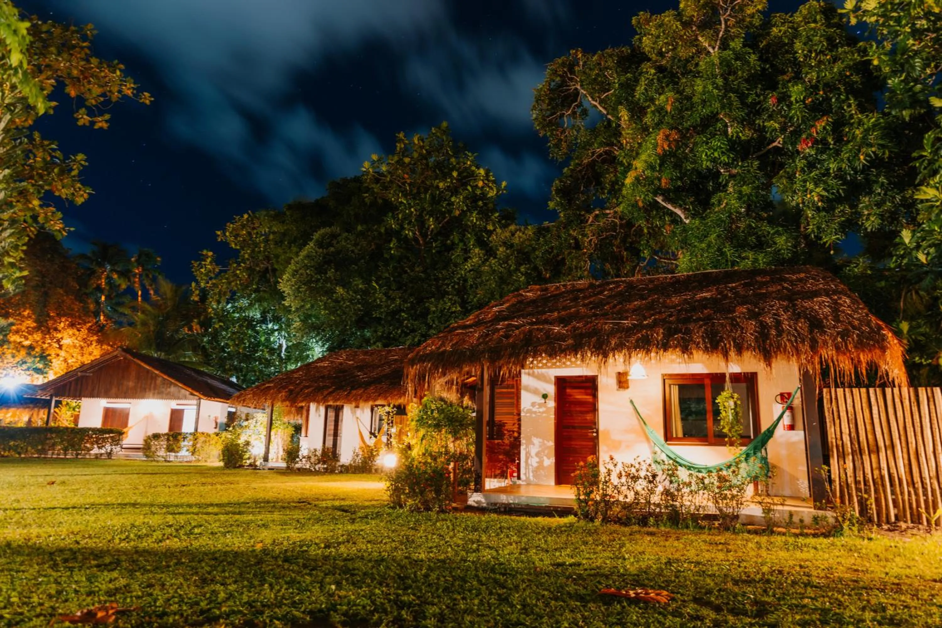 Property building in Bangalôs do Gameleiro
