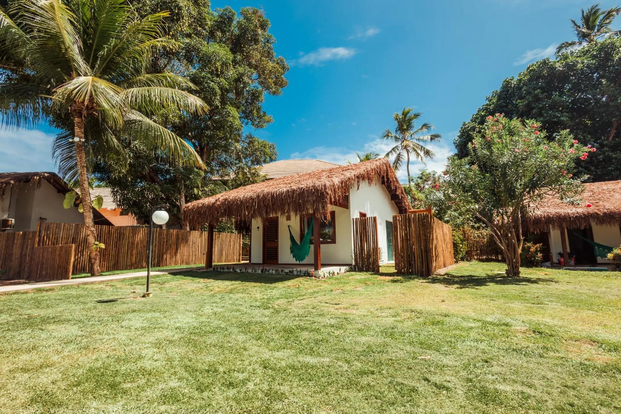 Property building in Bangalôs do Gameleiro