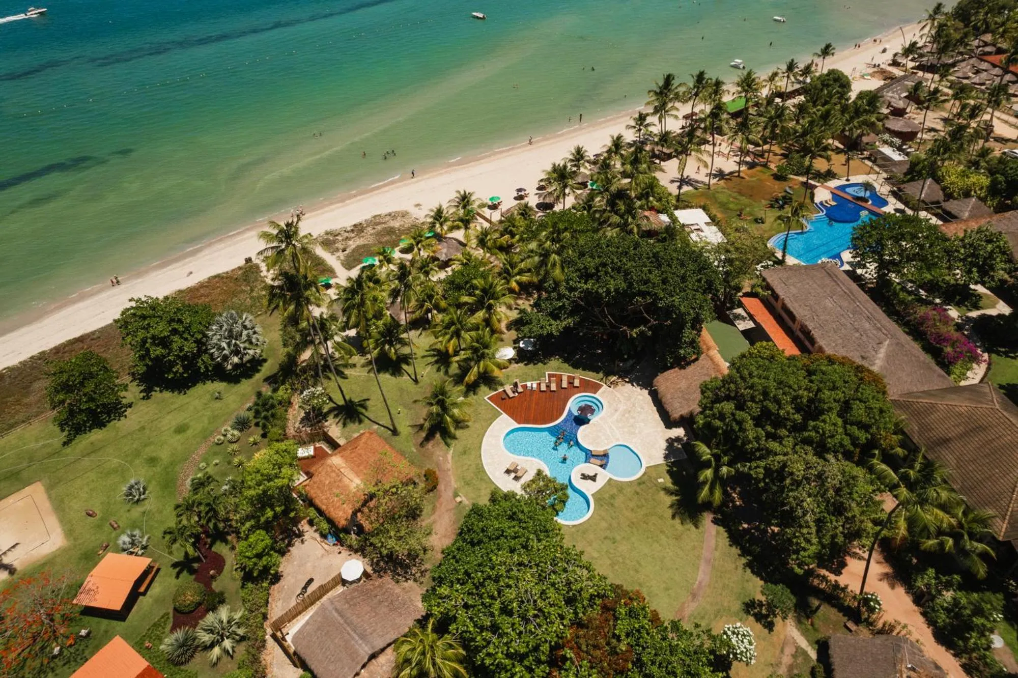 Swimming pool in Bangalôs do Gameleiro