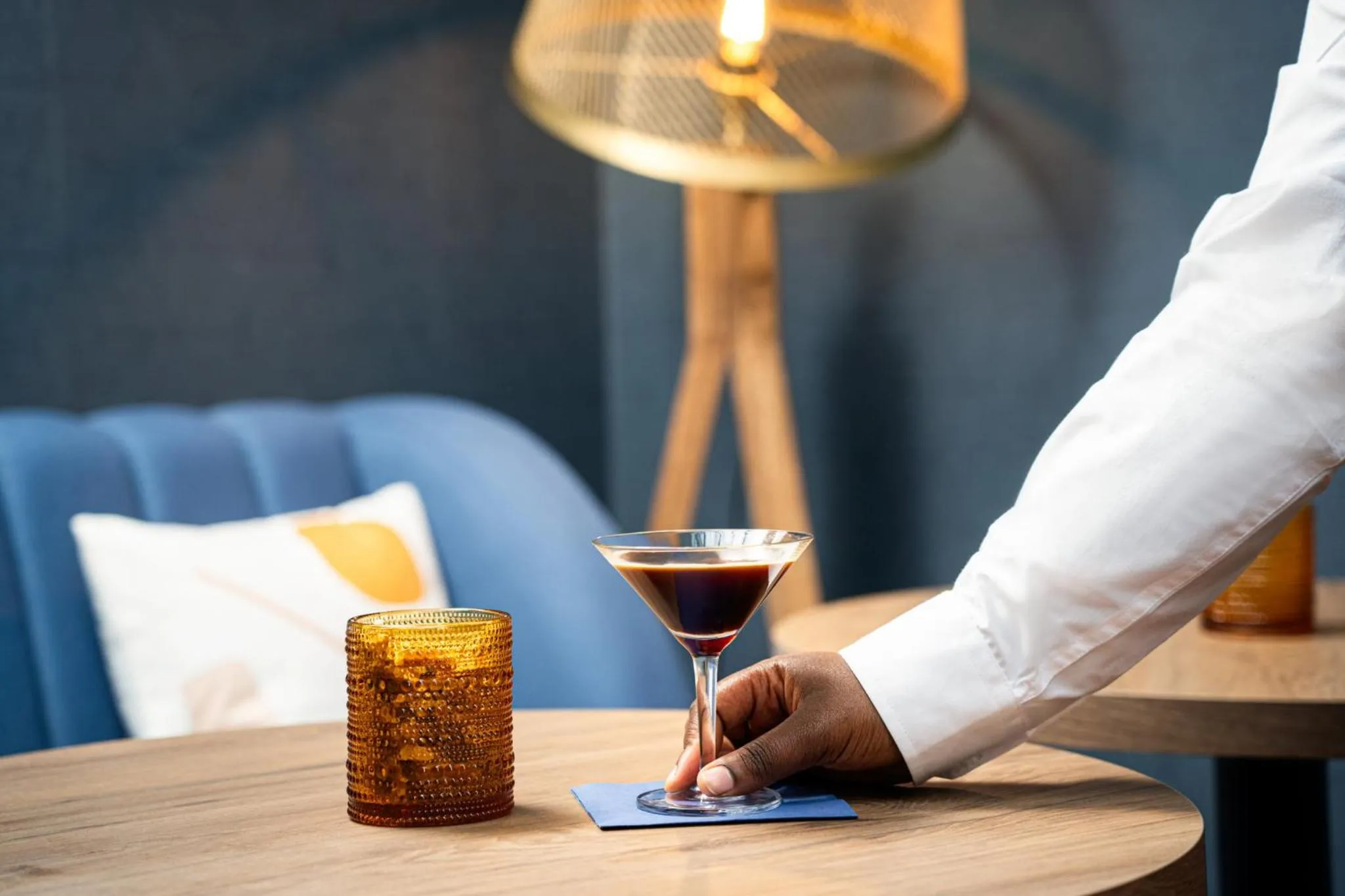 Lounge or bar in voco Vienna Prater by IHG