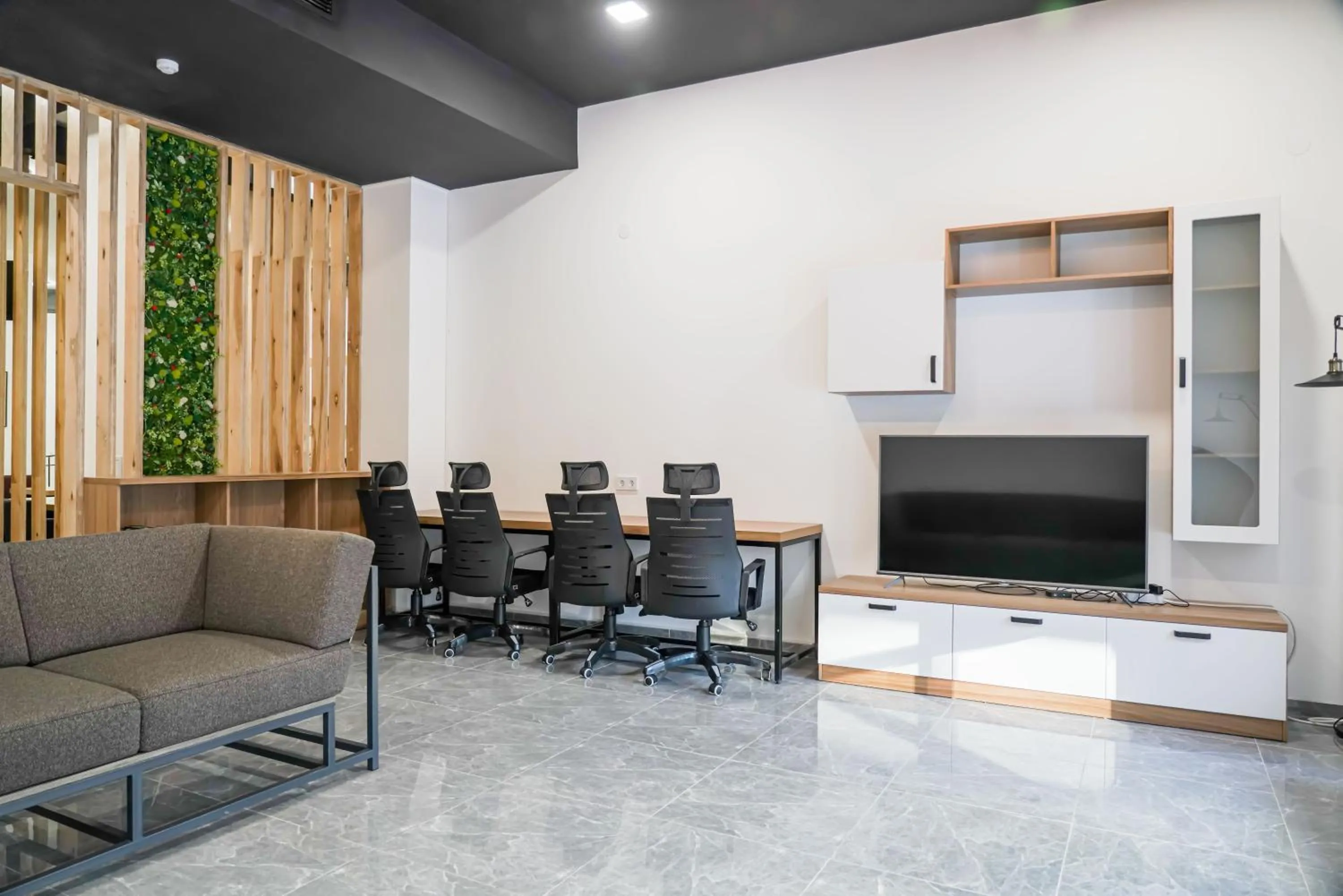 TV and multimedia in Sulu Hostel