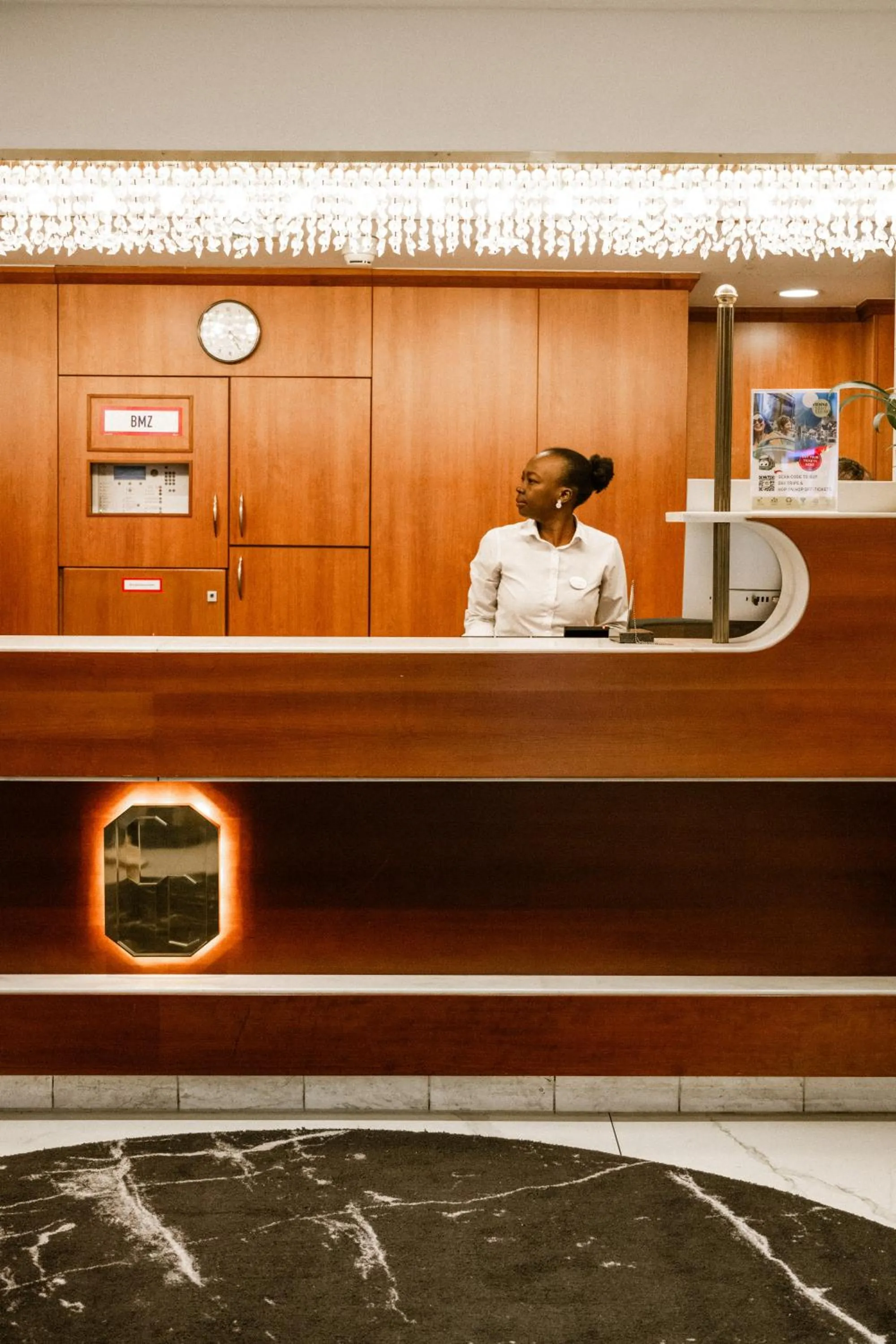 Lobby or reception in Hotel City Central