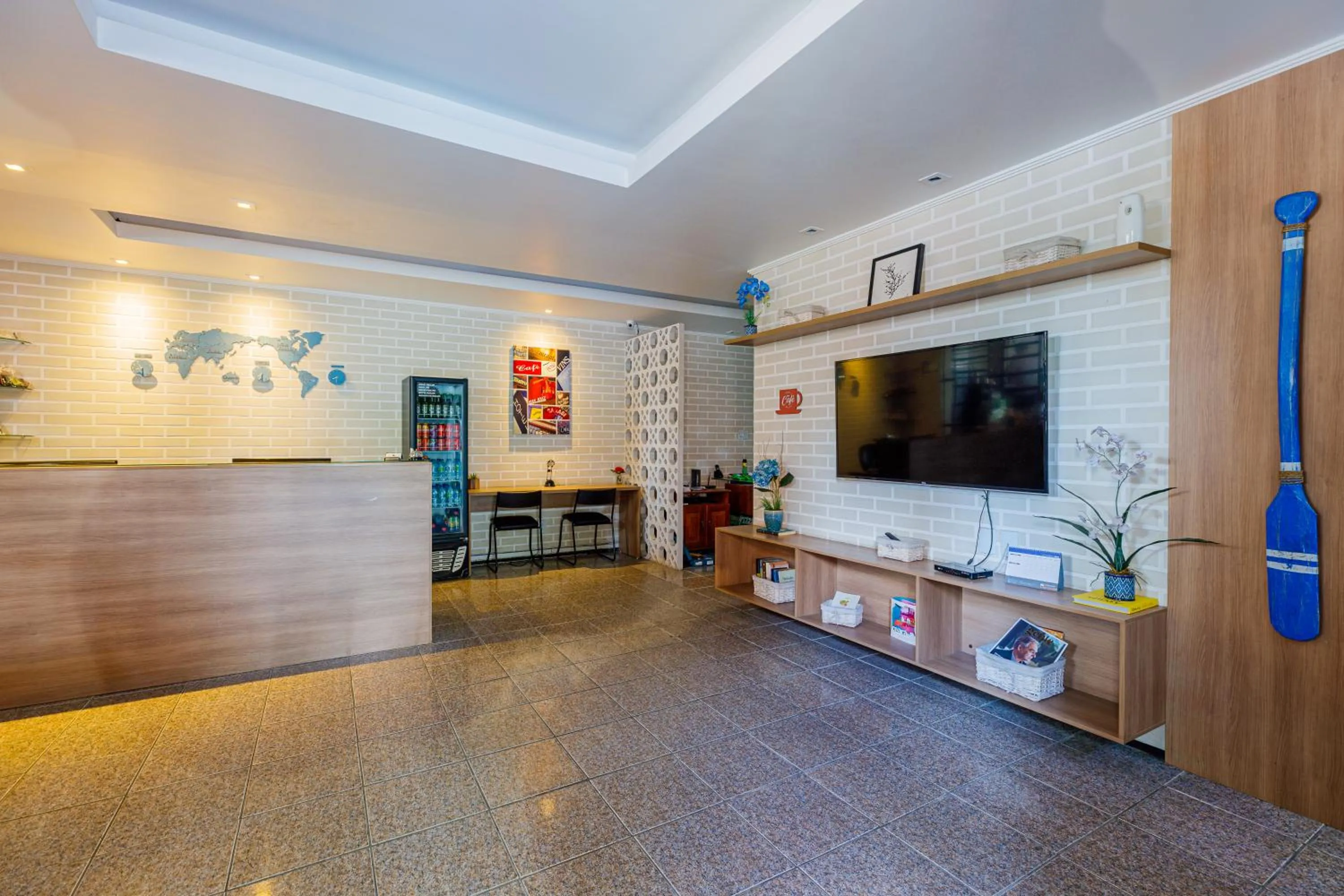 TV and multimedia in Hotel Meireles