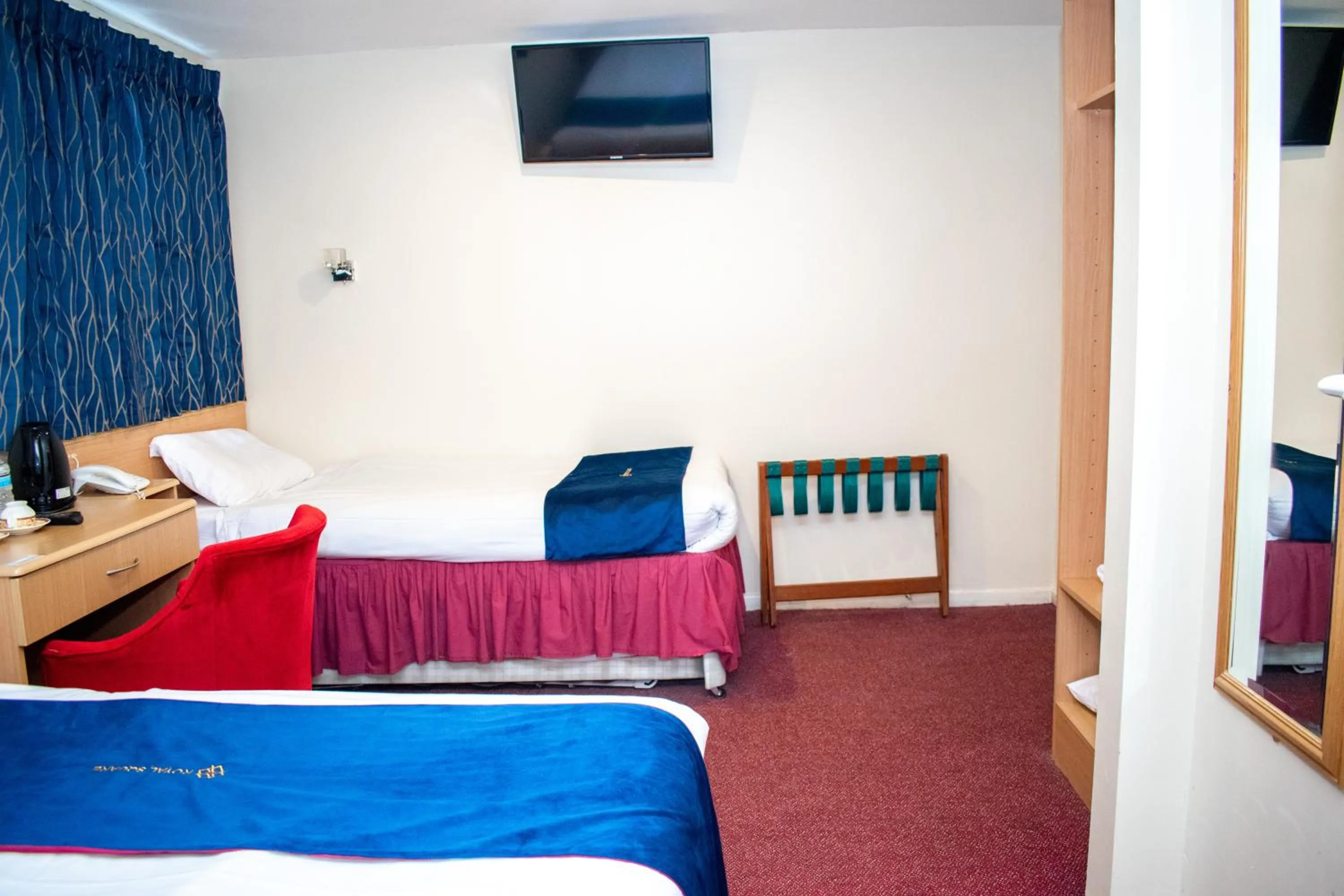 Bed in Royal Square Hotel - NEC & Birmingham Airport